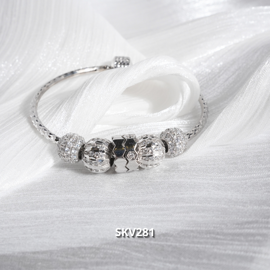 SKV 281 Vòng pan mềm mix 5 charm 14,32g_thumbnail_4