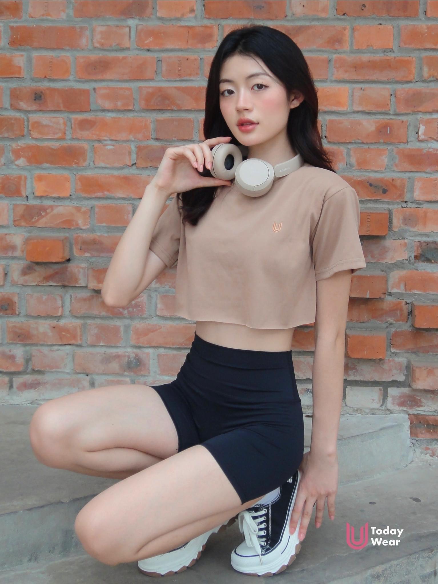 Áo croptop nữ Lara form rộng mặc ngoài_thumbnail_5