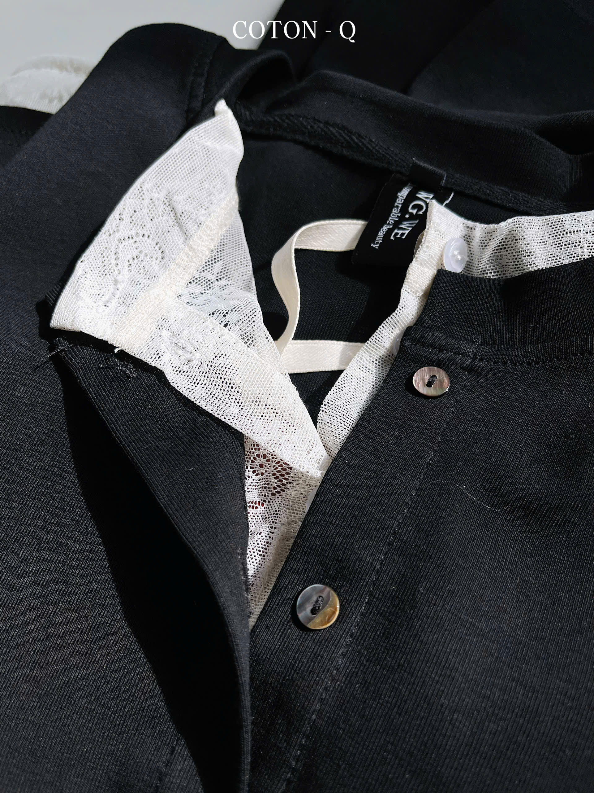 Áo tay dài phối ren đen_thumbnail_2