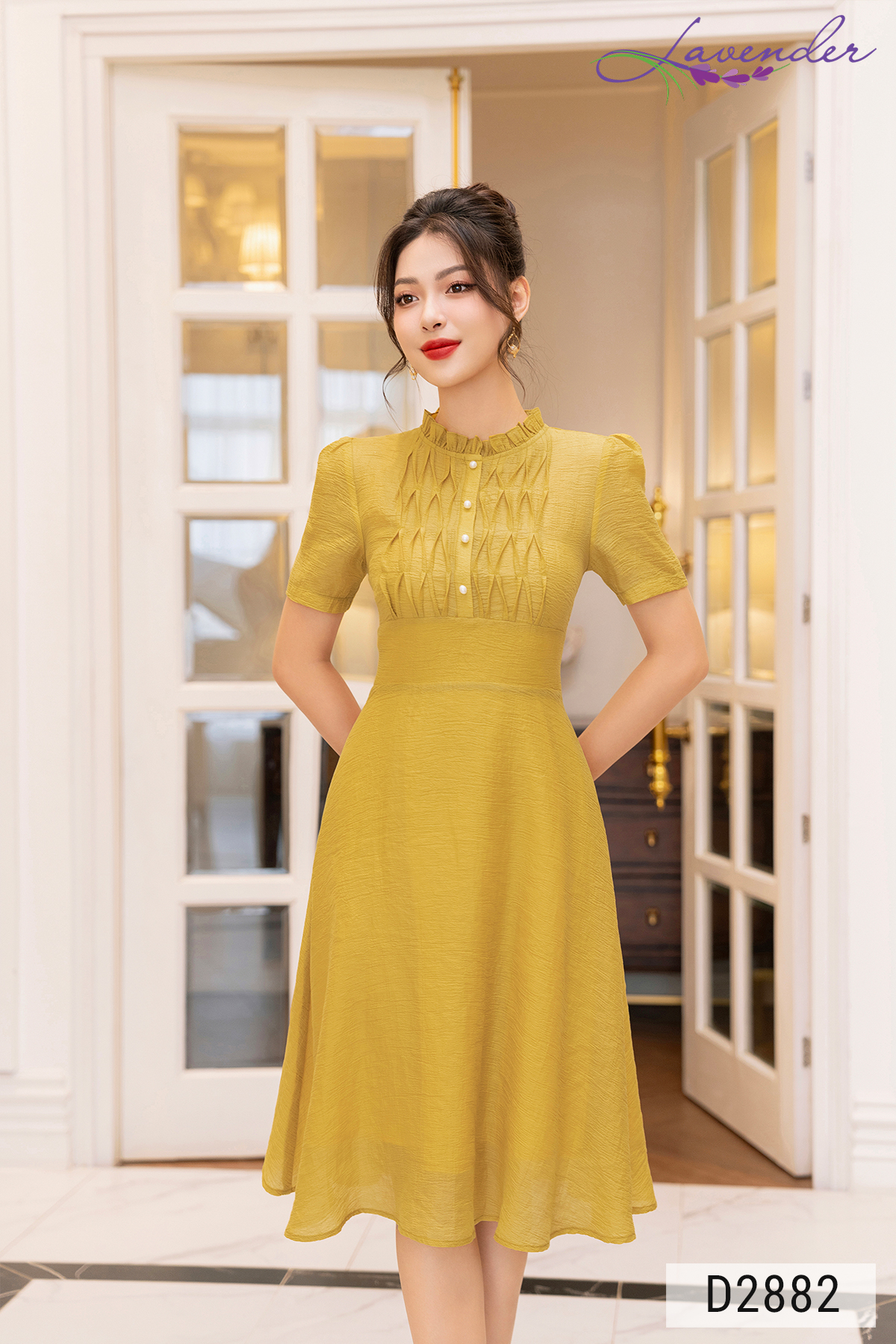 Đầm xòe công sở Thời trang Lavender tơ vàng cổ nhún D2882