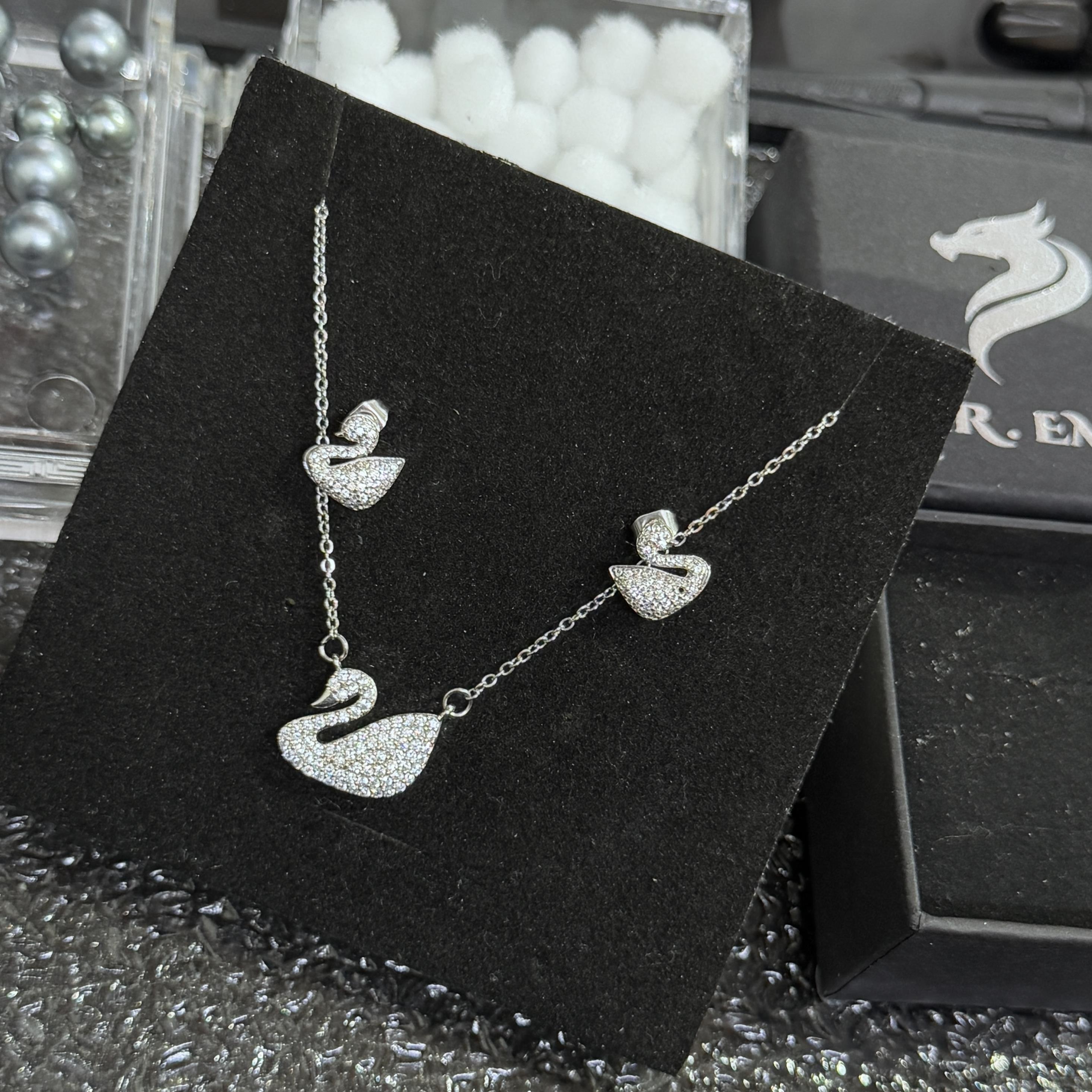 set hai món thiên nga trắng titan swaroki.