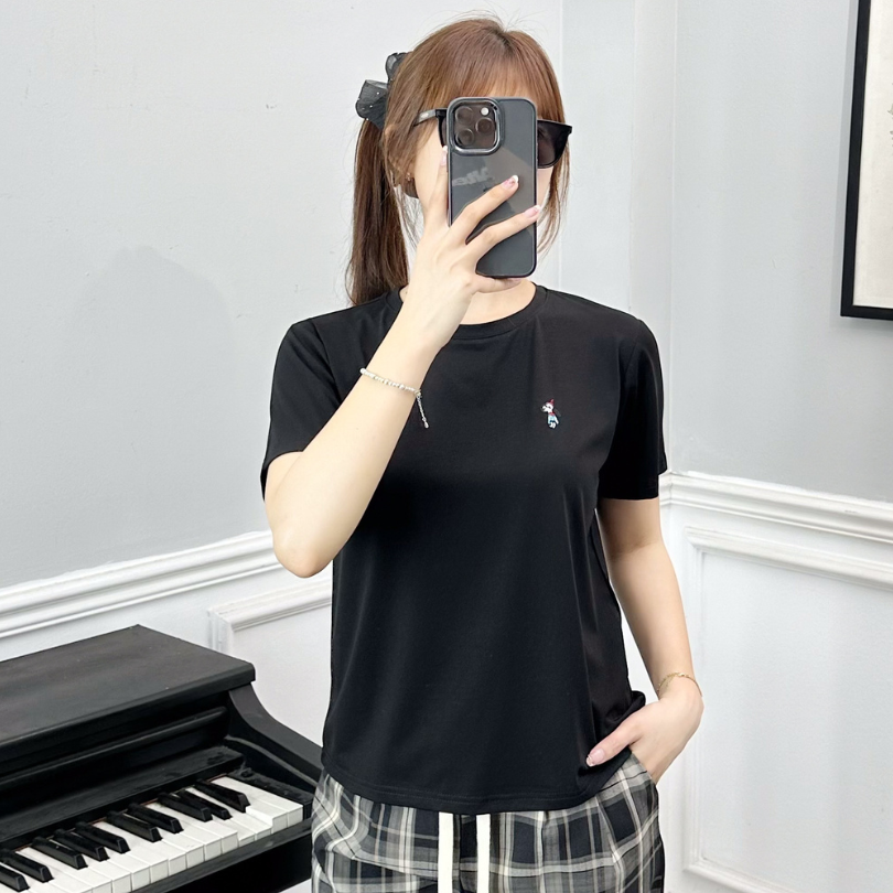 Áo Thun T-Shirt Cổ Tròn Thêu Ngực TR24