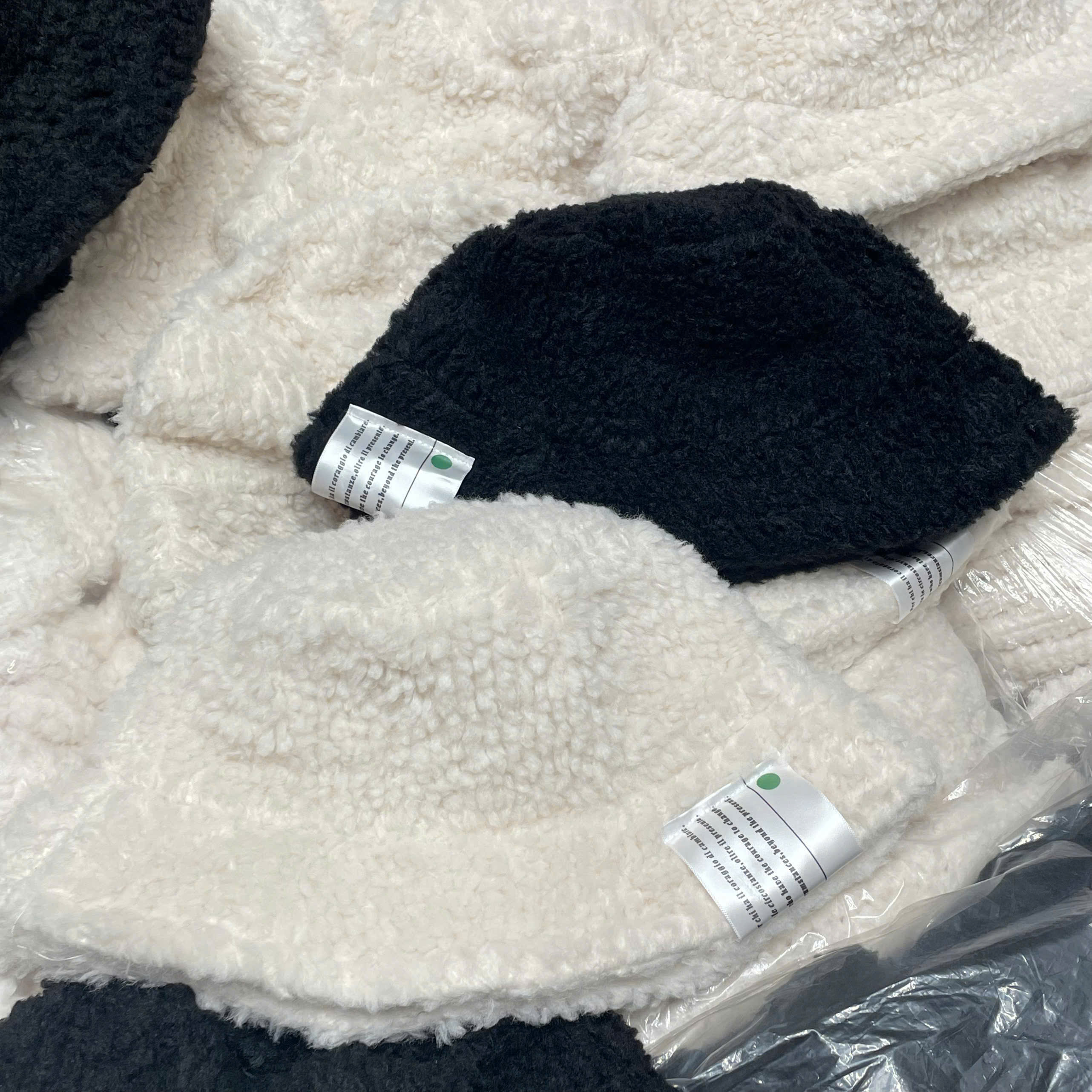 NON LONG XUAT_thumbnail_2