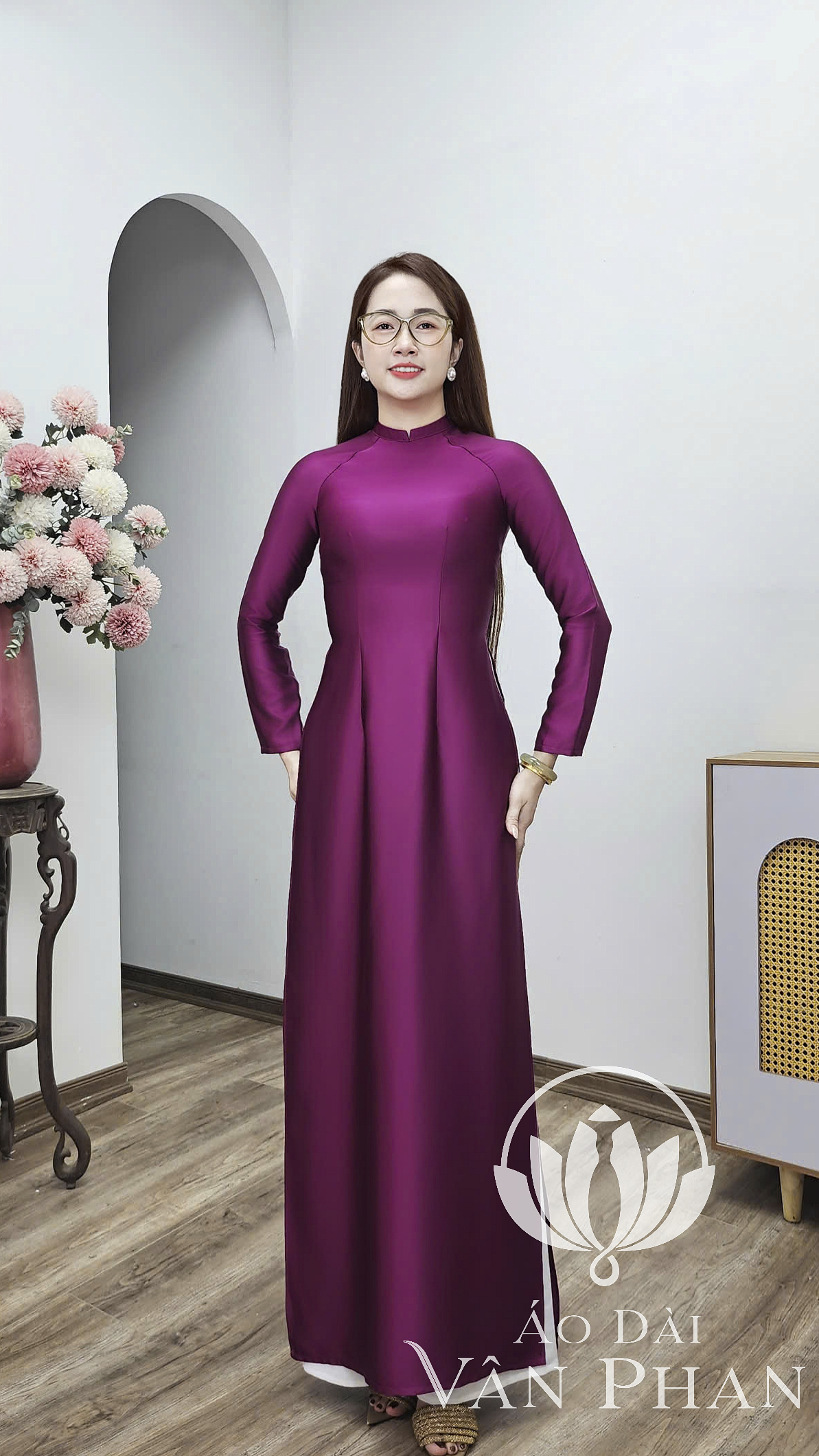 A3078 áo dài cổ 2p tay dài lụa tô châu tím Cẩm_thumbnail_1