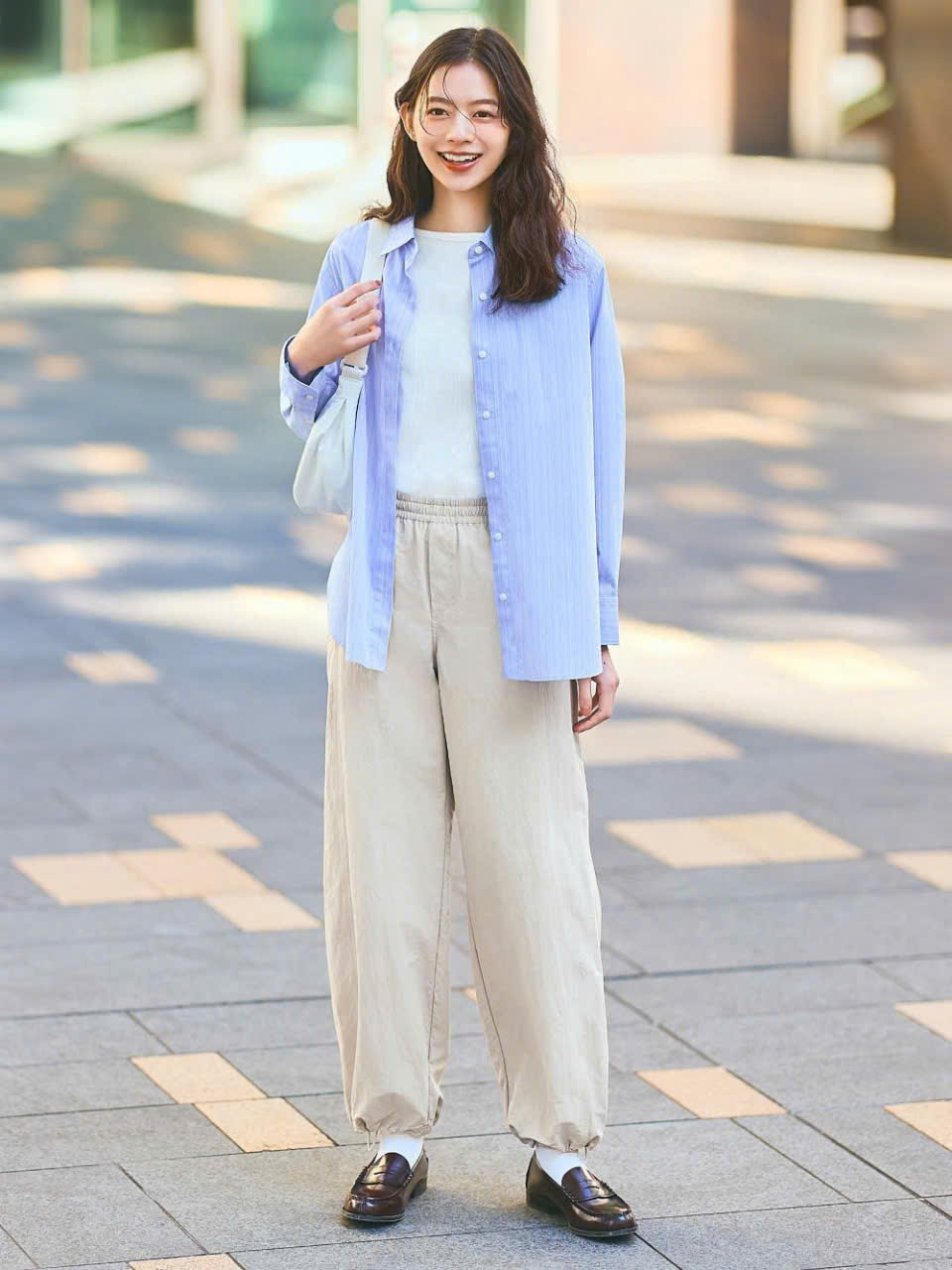 Q919 QUAN NU UNI (A11-4)