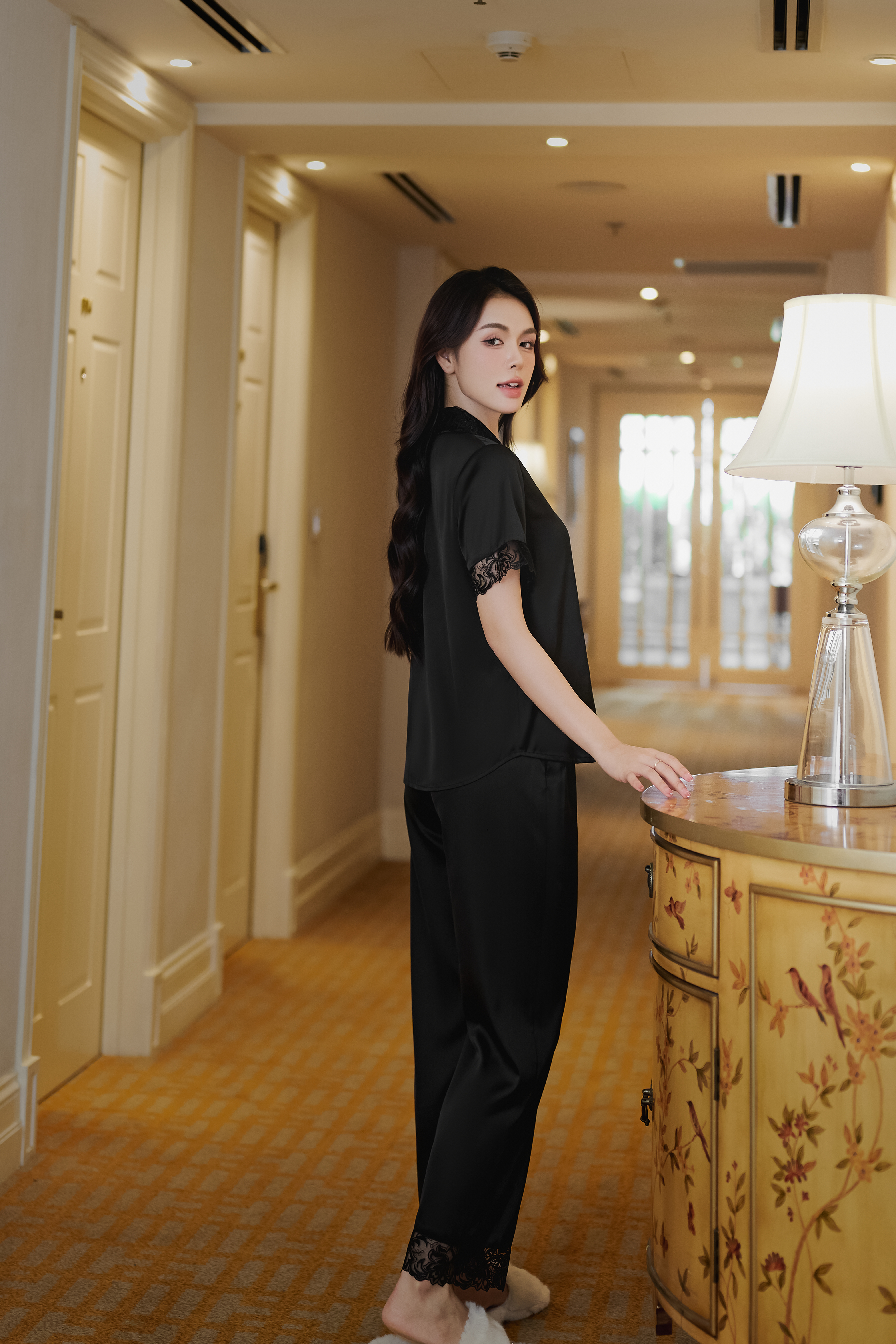 Bộ lụa áo cộc, quần dài BN606_thumbnail_12