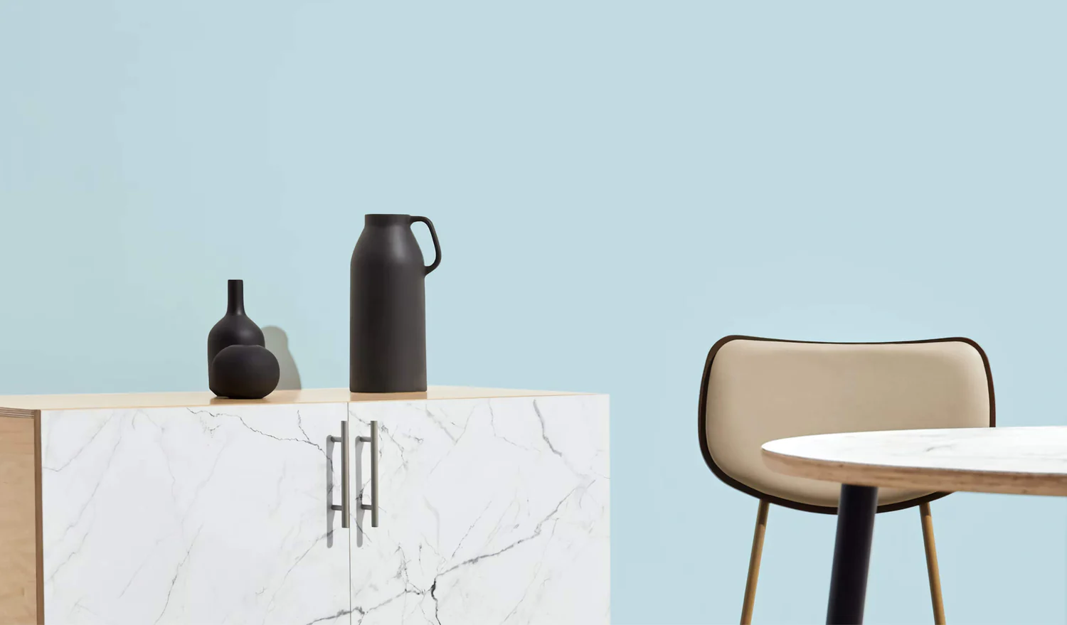 Modern Furniture: Timeless Design & Functionality