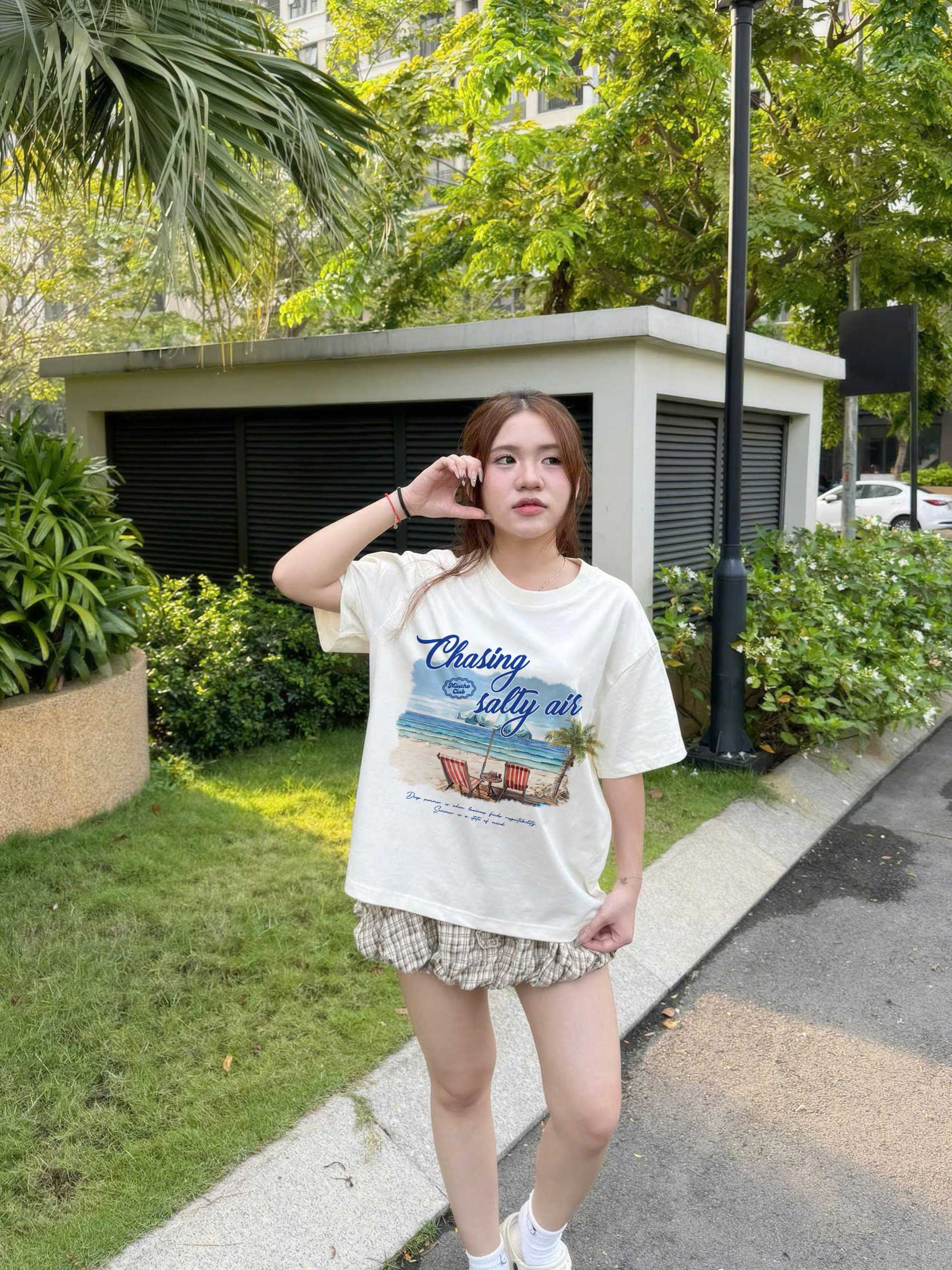 Áo thun boxy local brand hè biền 2326 Miucho cổ tròn vải cotton 2 chiều đứng form in mix_thumbnail_6