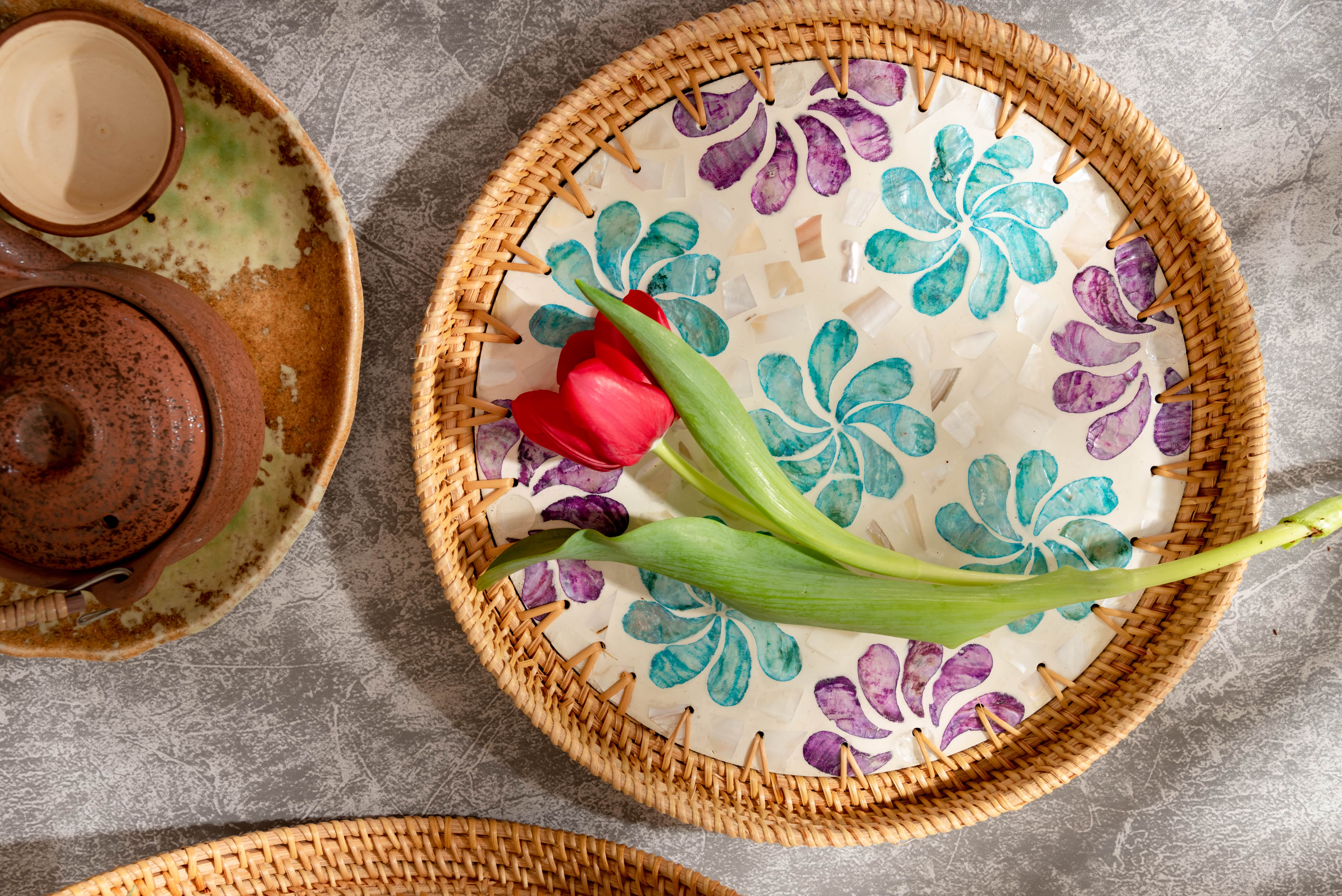 Mother Of Pearl Rattan Tray MD012