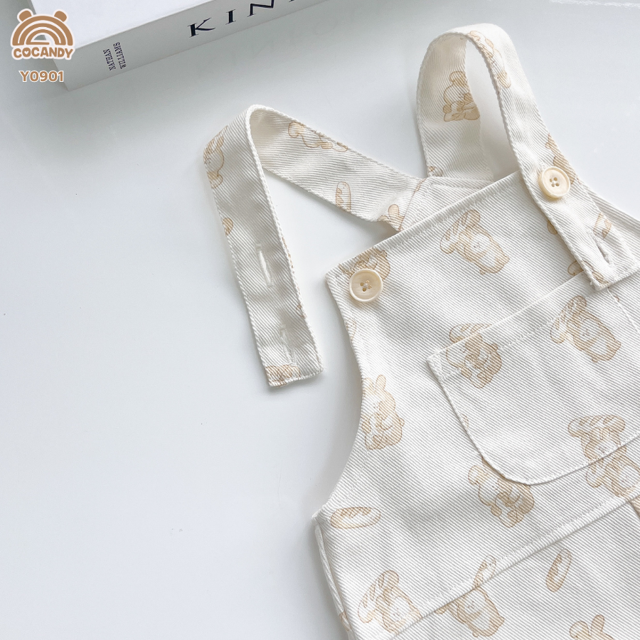 Yếm cộc BE NHẠT hoạ tiết gấu 2 túi ốp_thumbnail_4