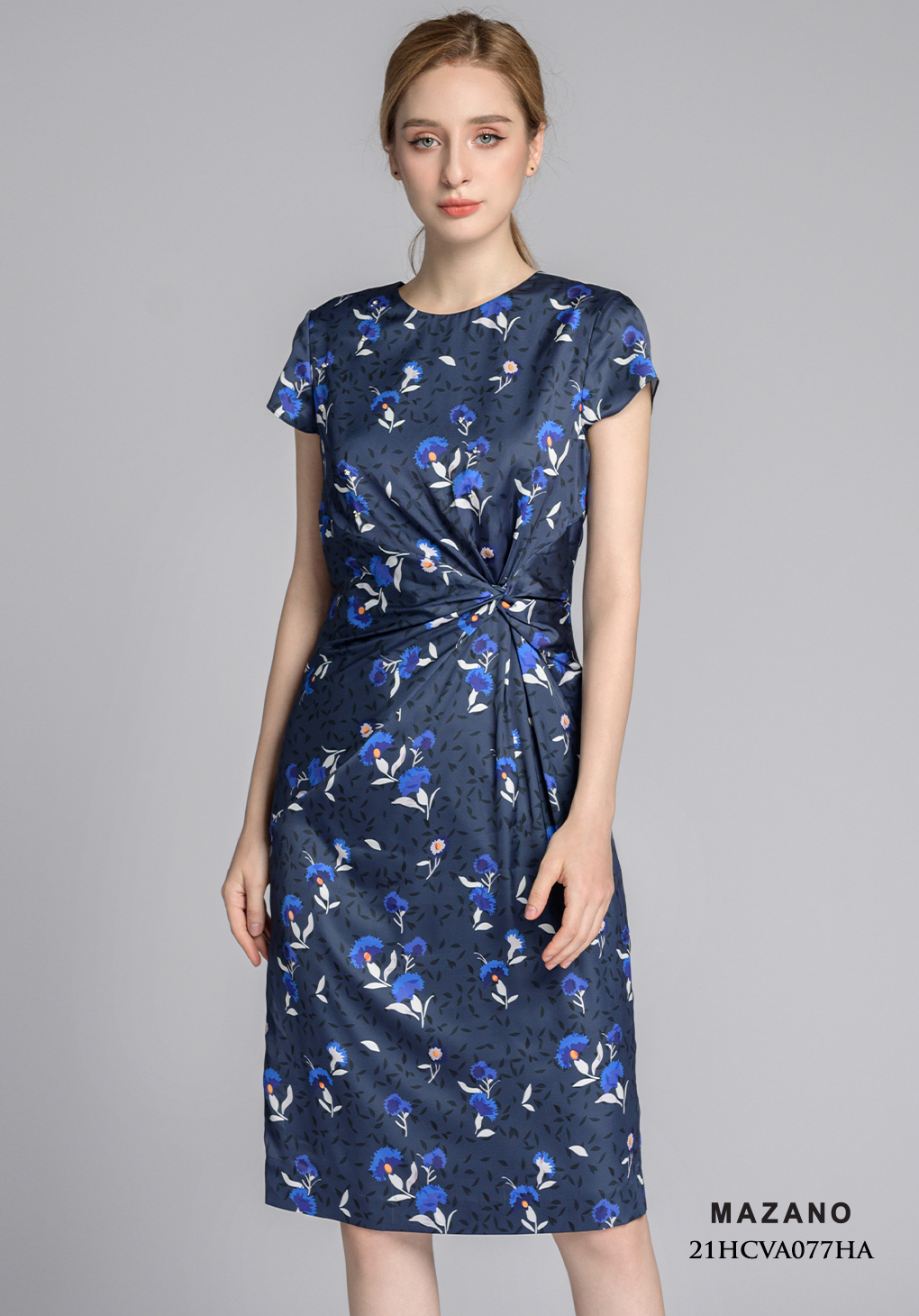 Váy lụa xanh họa tiết giúm eo_thumbnail_4