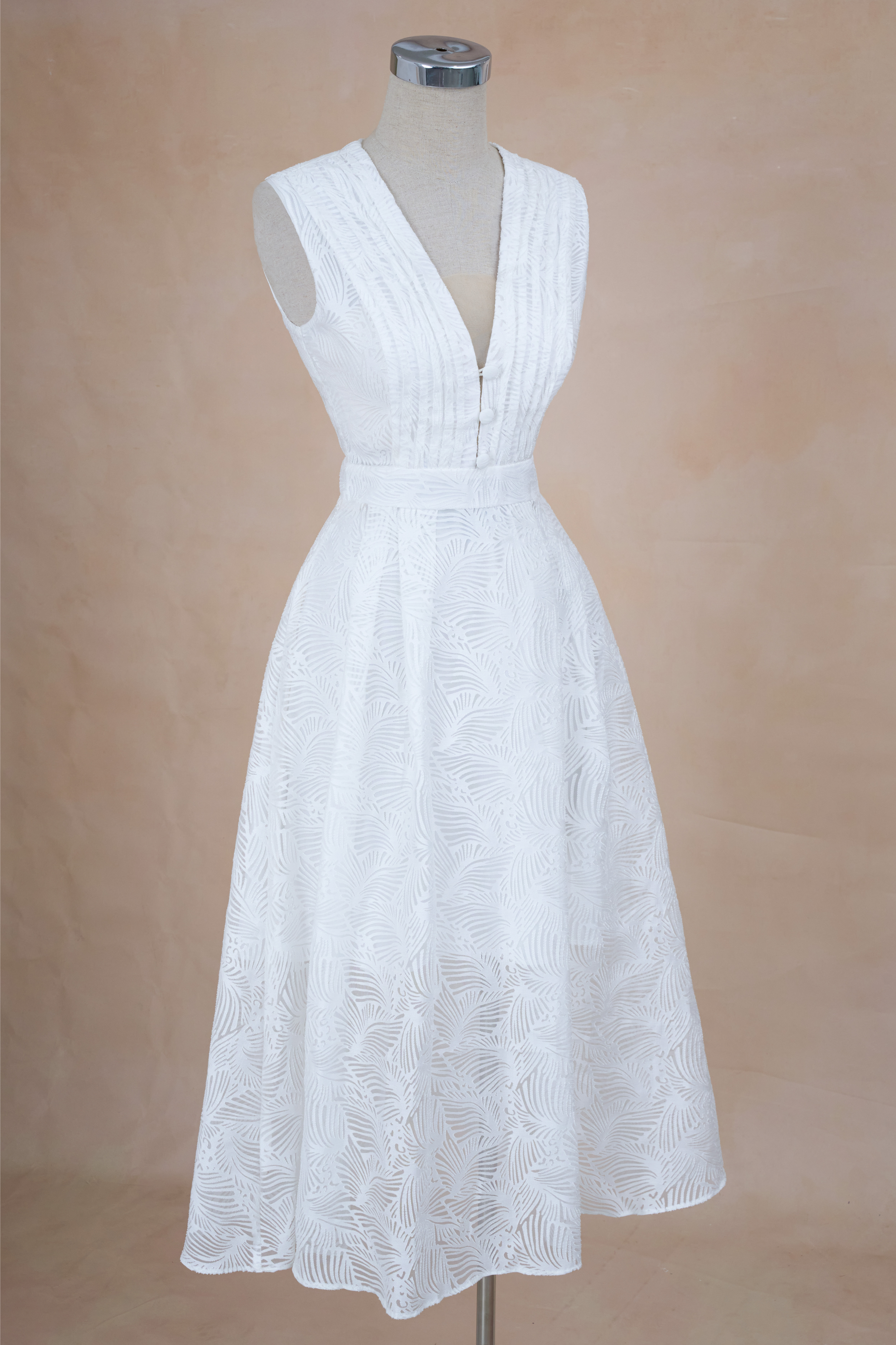 Đầm Xòe Cổ V Ren Nổi_thumbnail_8