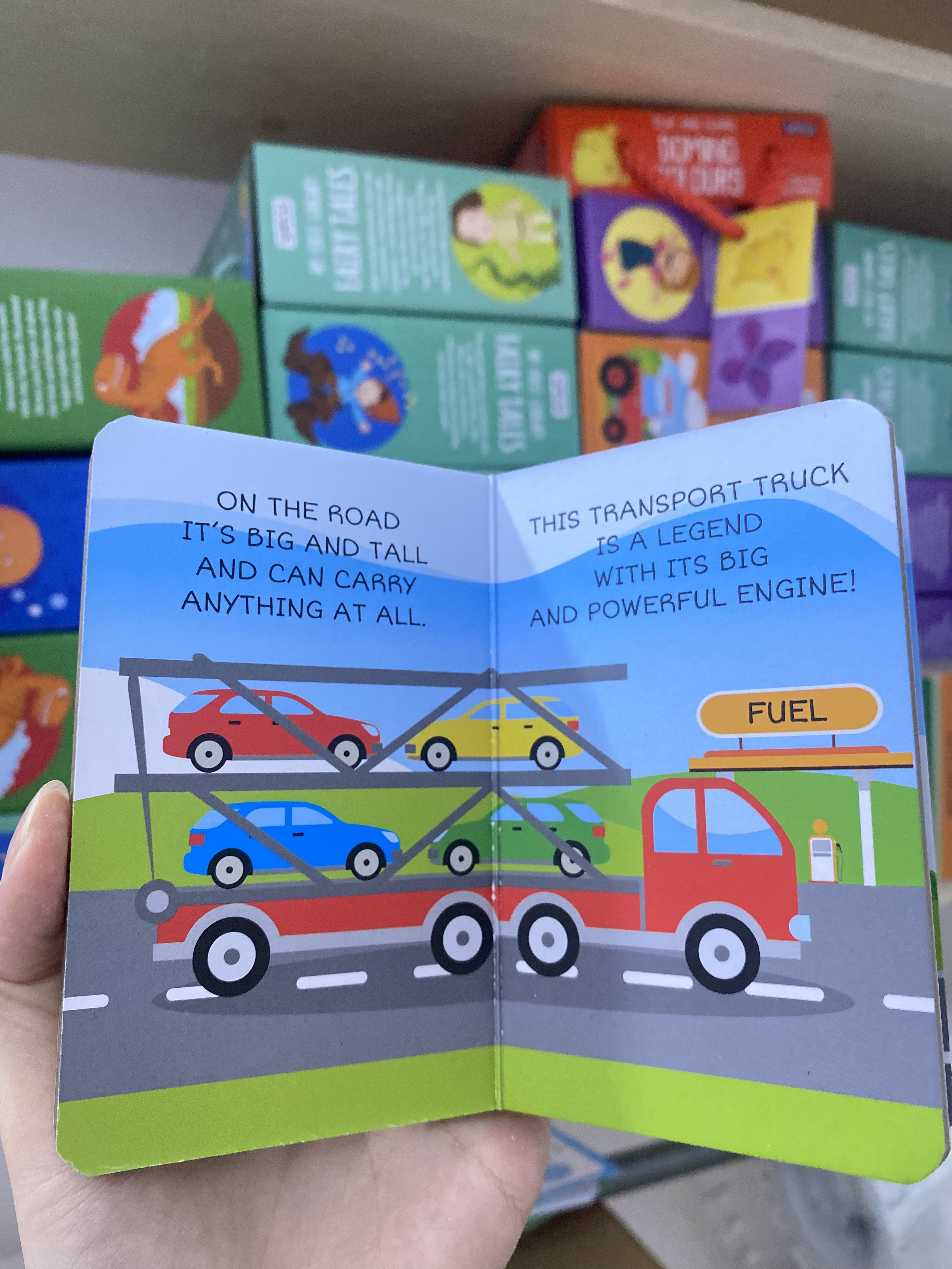 TRUCK (My First Library. Vehicles)_thumbnail_1