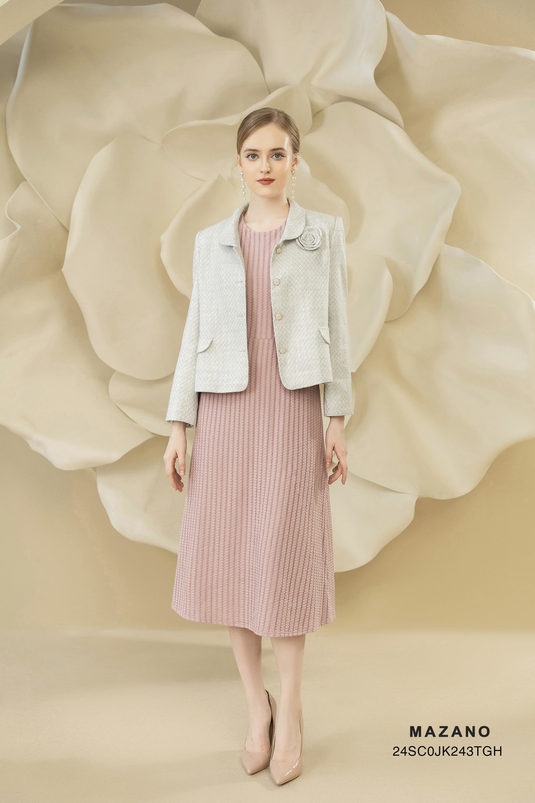 Áo khoác ngắn Suông Vải dạ tweed Đính hoa thủ công Dài dưới eo_thumbnail_4