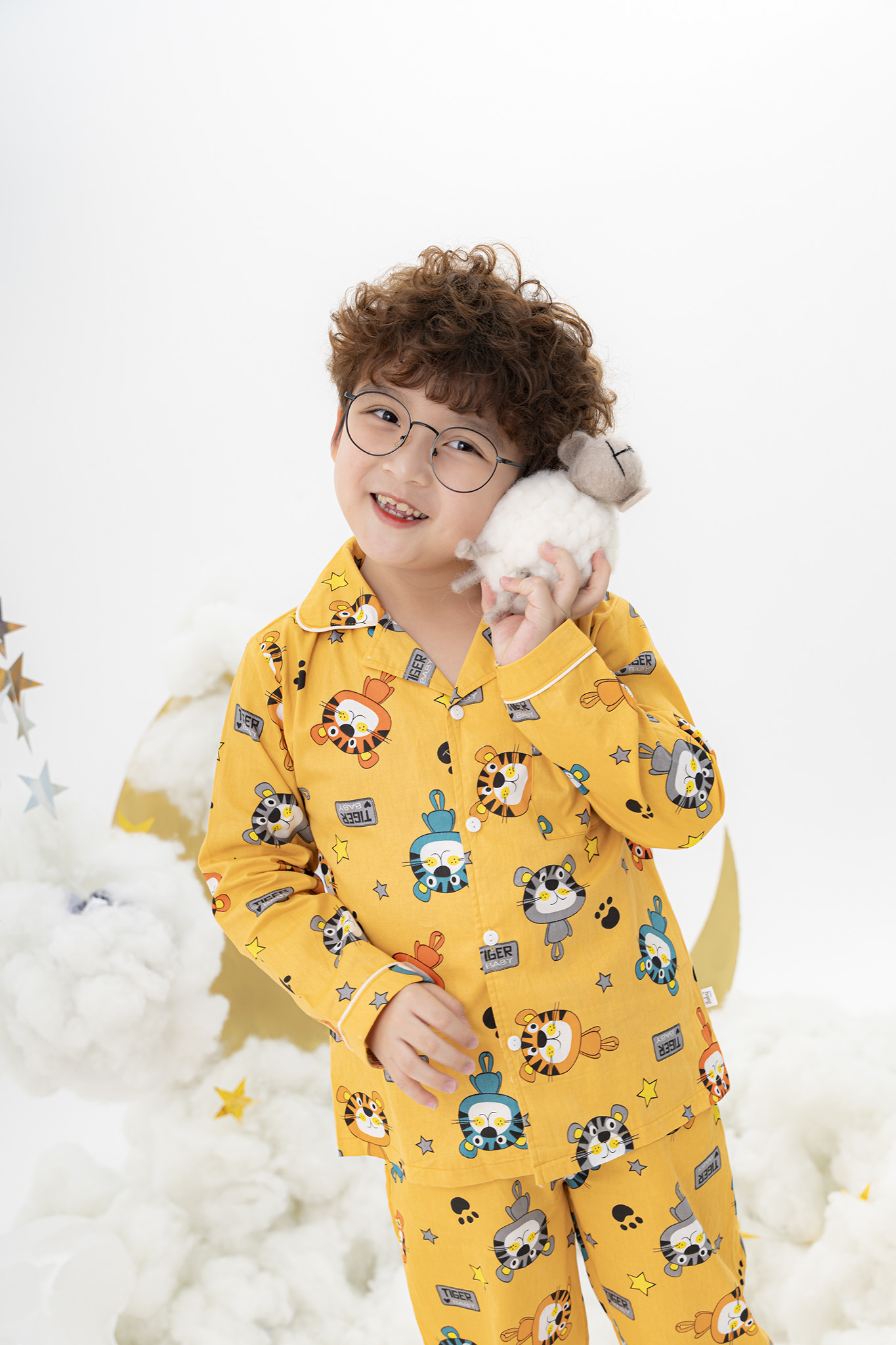 [ Outfit mềm mại ] Bộ pyjama cổ 2 ve họa tiết_thumbnail_1