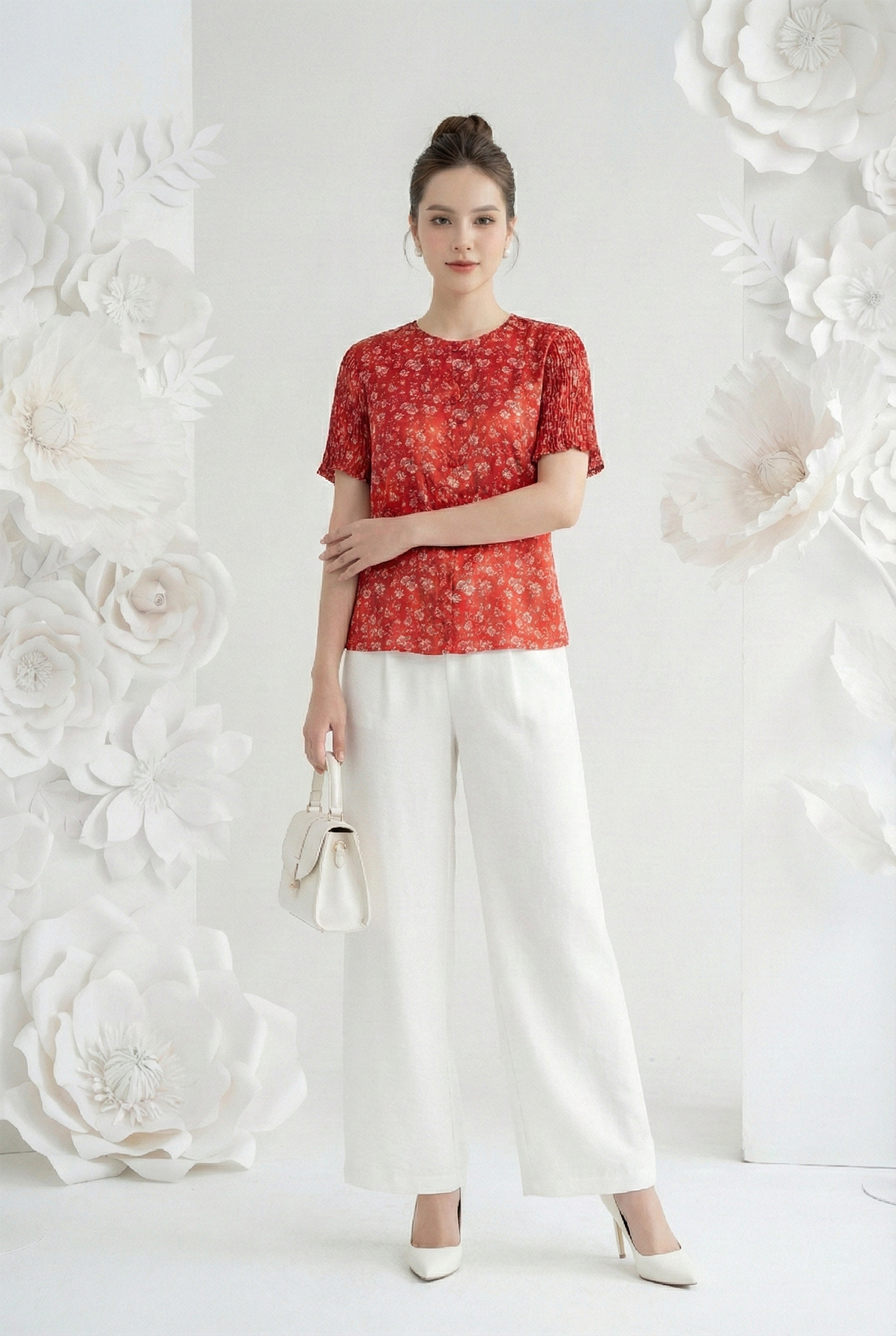 Áo sơ mi vải lụa gấm in hoa đỏ dáng suông cài khuy cổ tàu tay ngắn thiết kế MAZANO_thumbnail_3