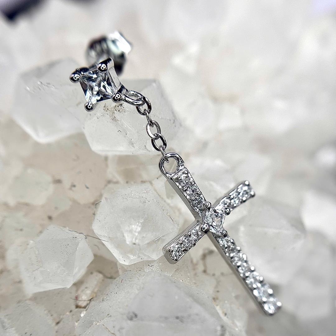 khuyên kiểu bạc kim cương rơi thánh giá full đá xi kim