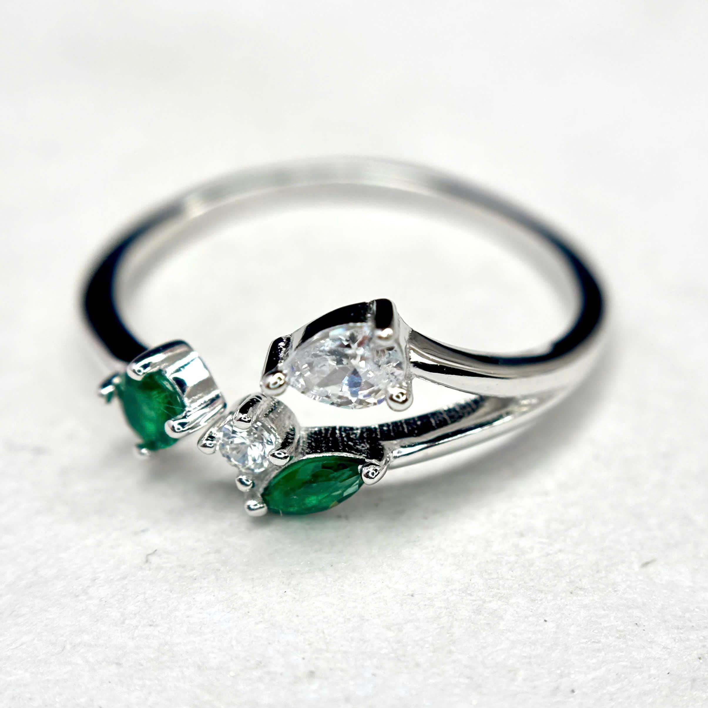 Nhẫn bạc xi bạch kim đá xanh freesize