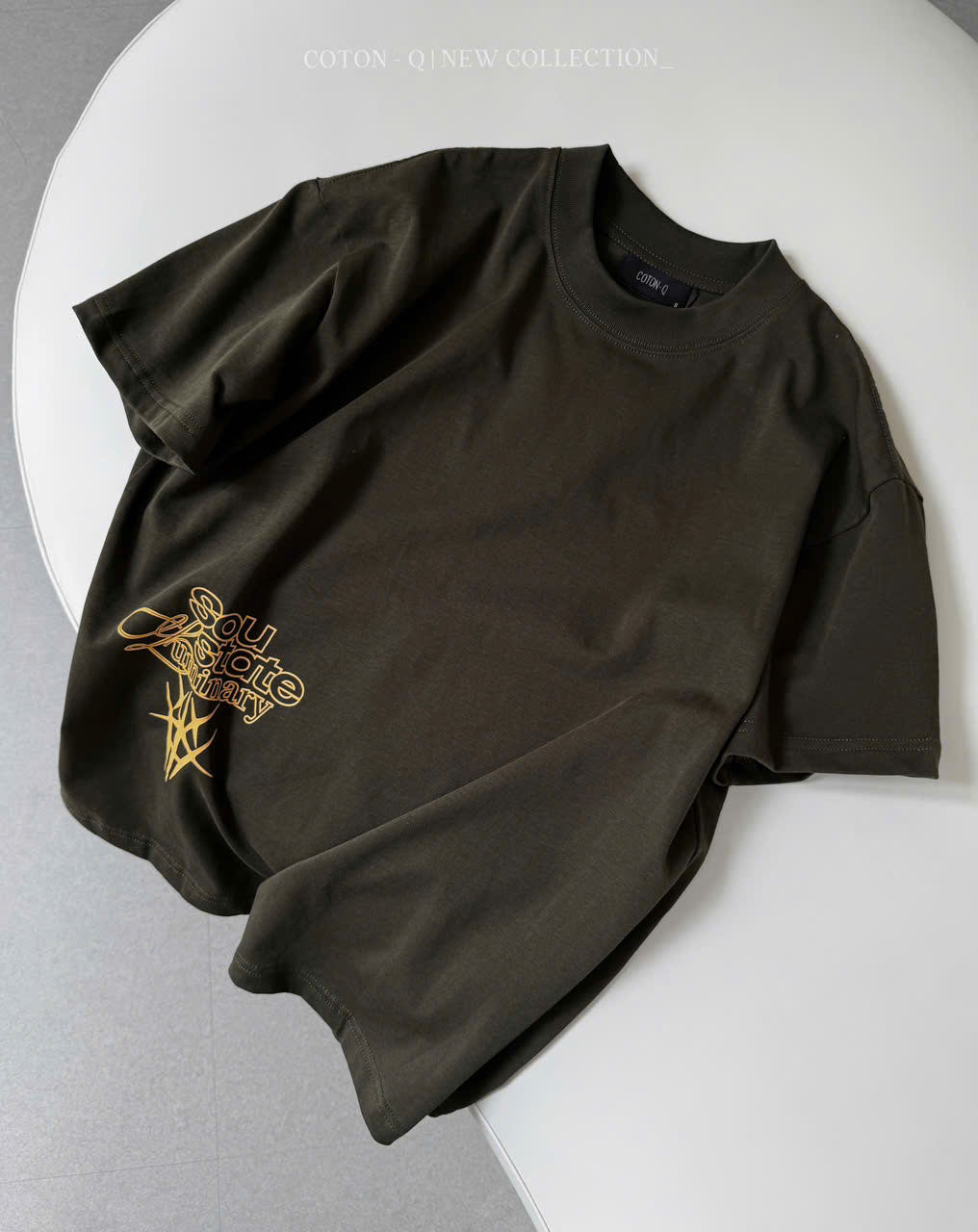 HA115 Áo thun rêu in chữ