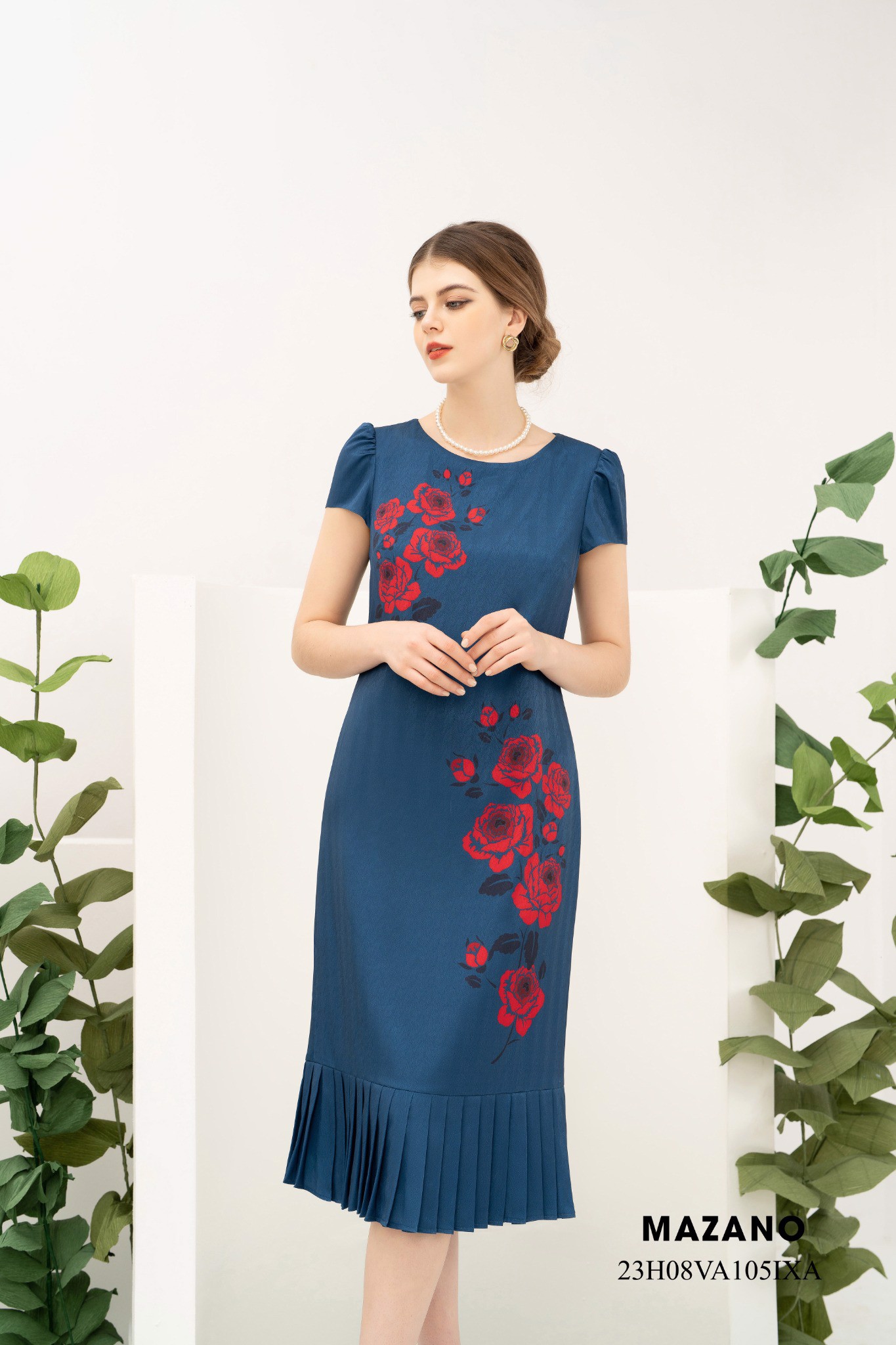 Đầm tiệc xanh in hoa hồng suông ít chân xếp_thumbnail_2