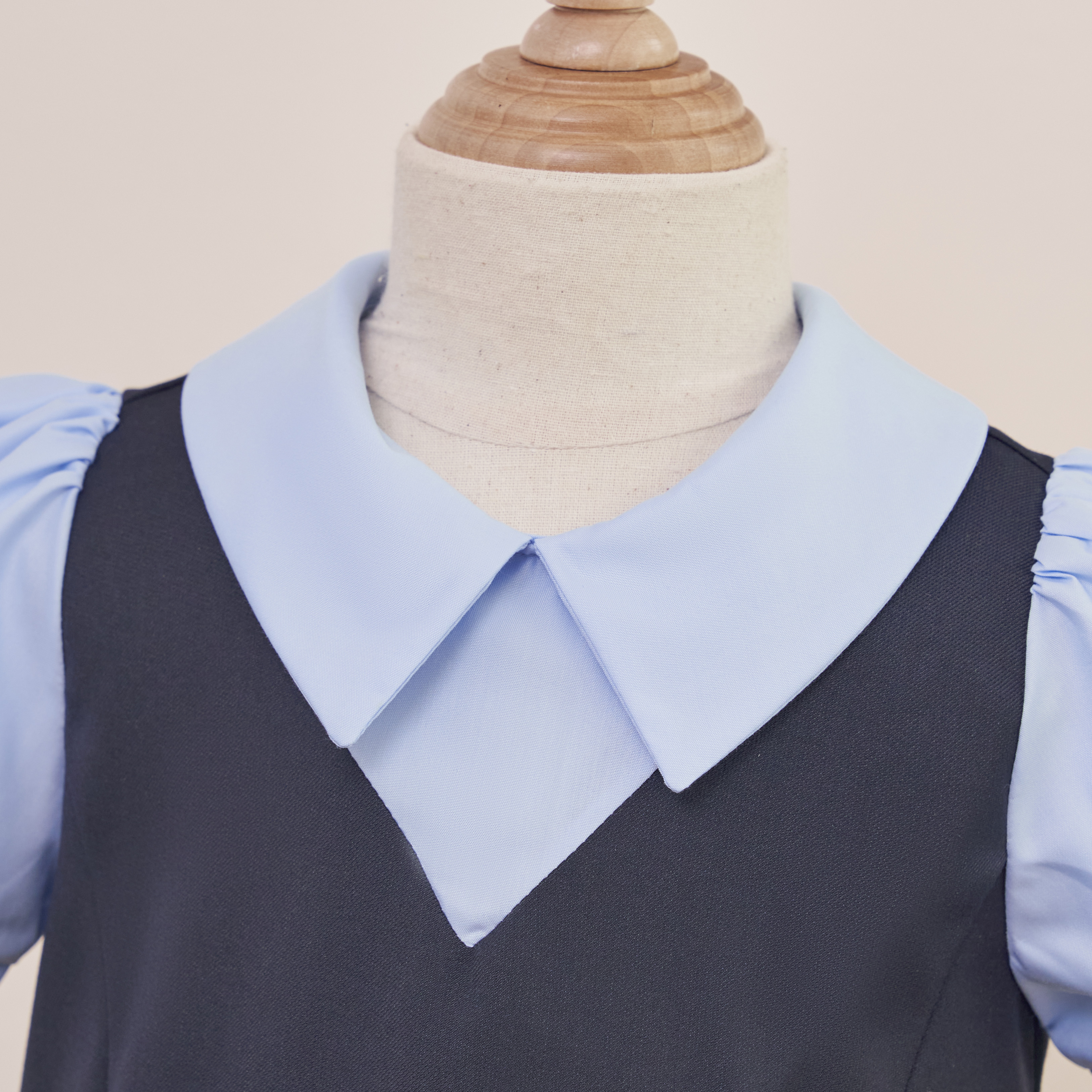 Váy giả sát nách cổ tim