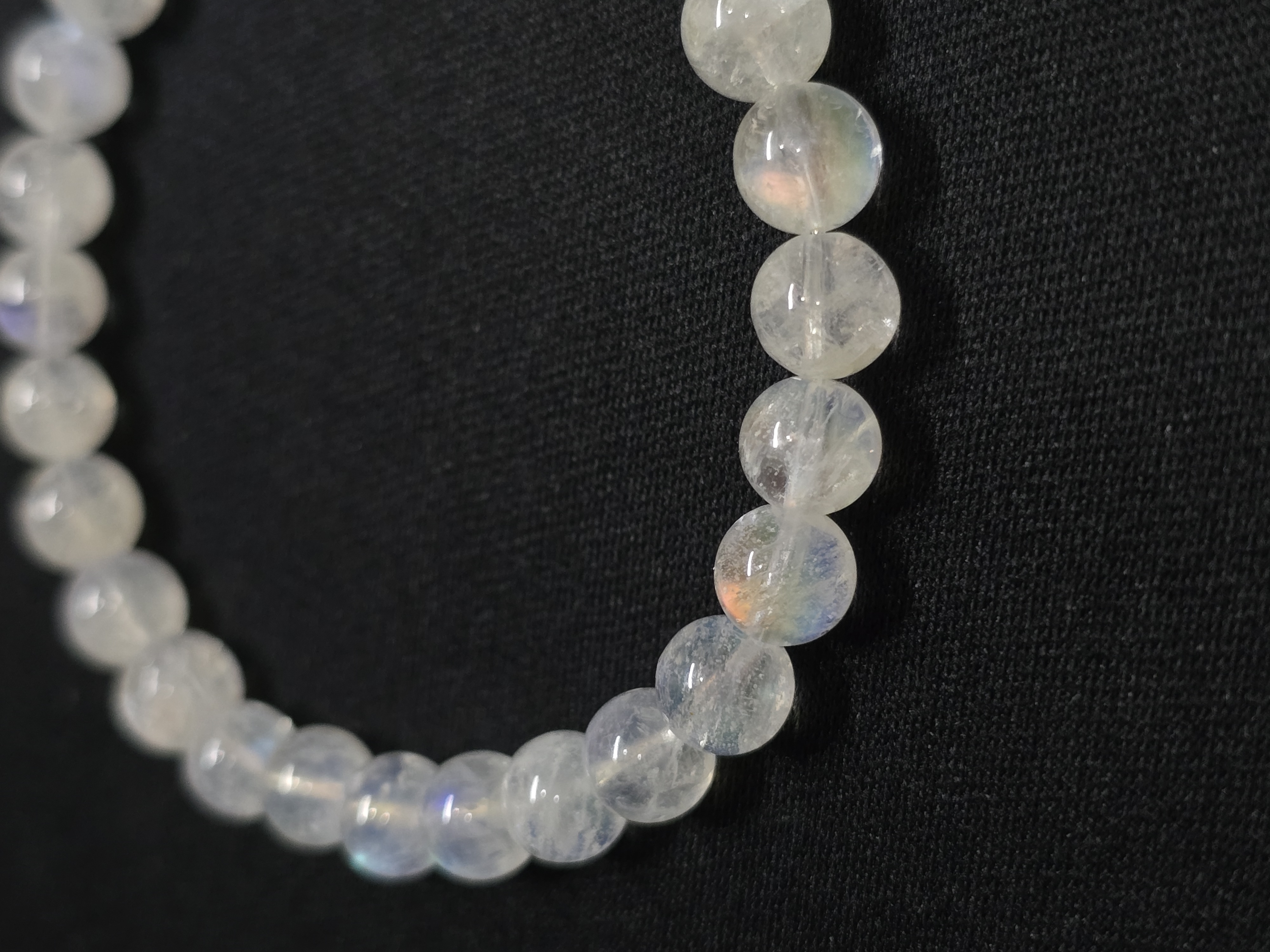 Vòng Đá Mặt Trăng Rainbow Moonstone Ánh Cầu Vồng / Labradorite Trắng