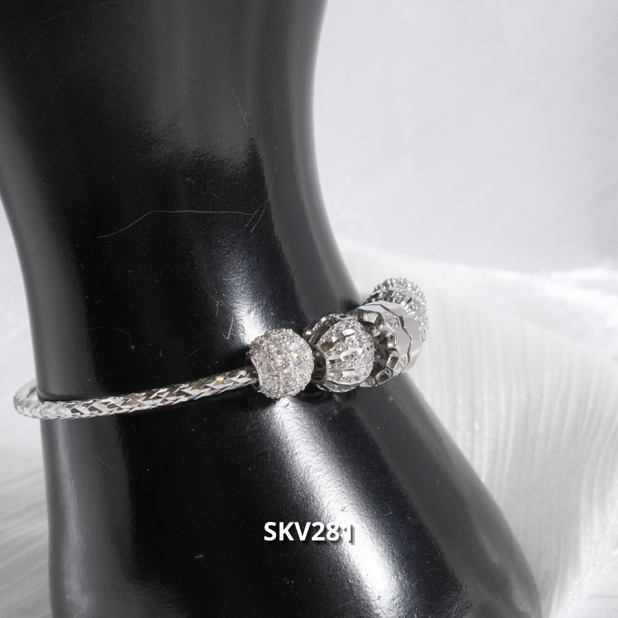 SKV 281 Vòng pan mềm mix 5 charm 14,32g_thumbnail_3