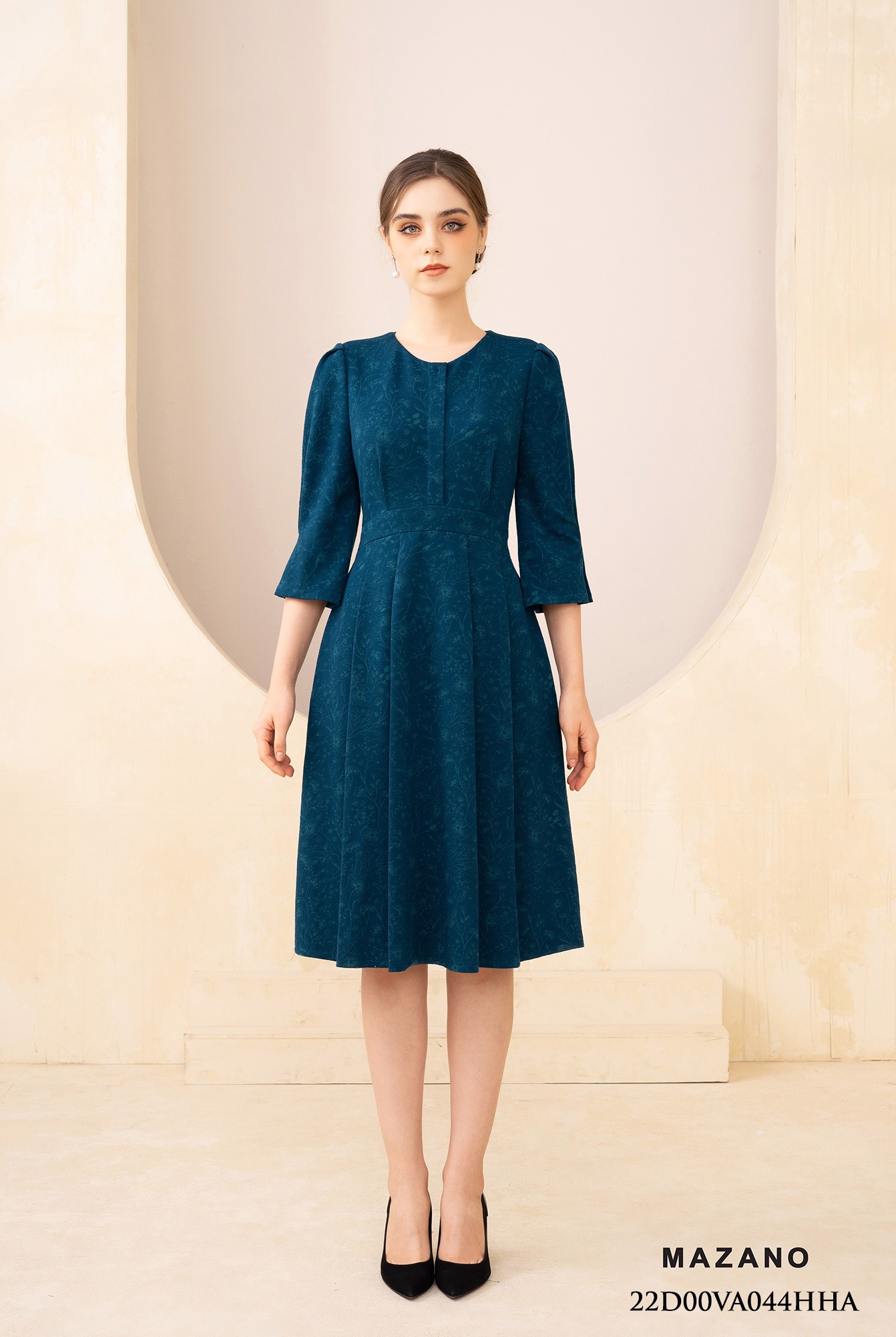 Đầm dạ len xanh thân ôm chân xếp ly tay cách điệu