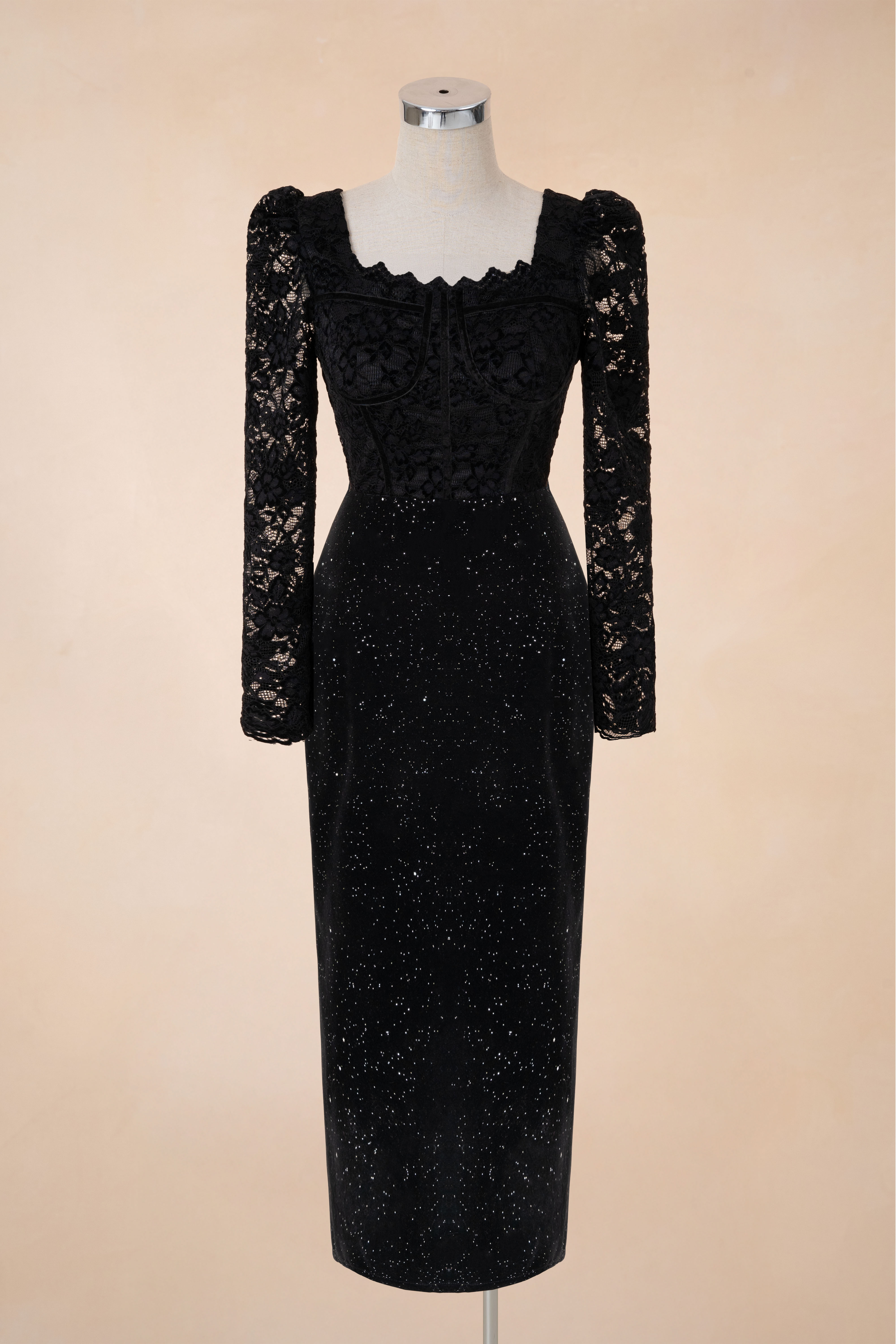 Đầm Bút Chì Nhung Chấm Nhũ Phối Ren