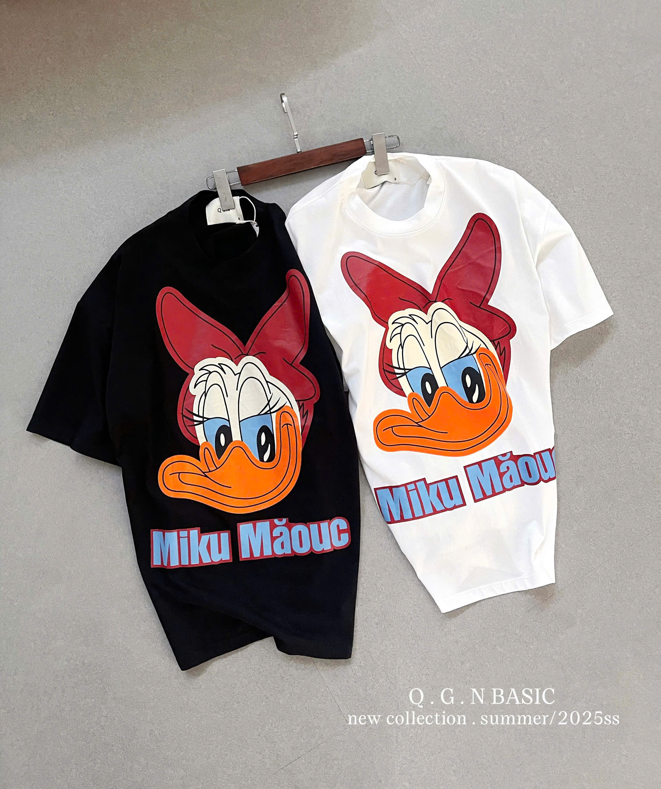 Áo thun cotton in vịt ( ĐEN )_thumbnail_5