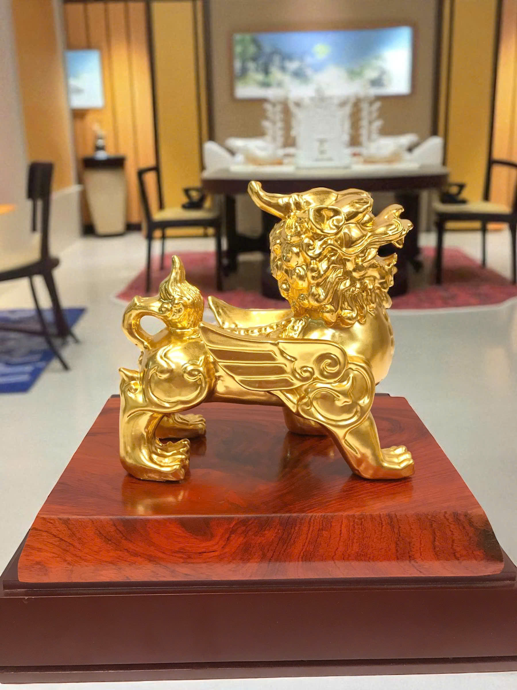 Tượng tỳ hưu cánh tiên dát vàng 9999