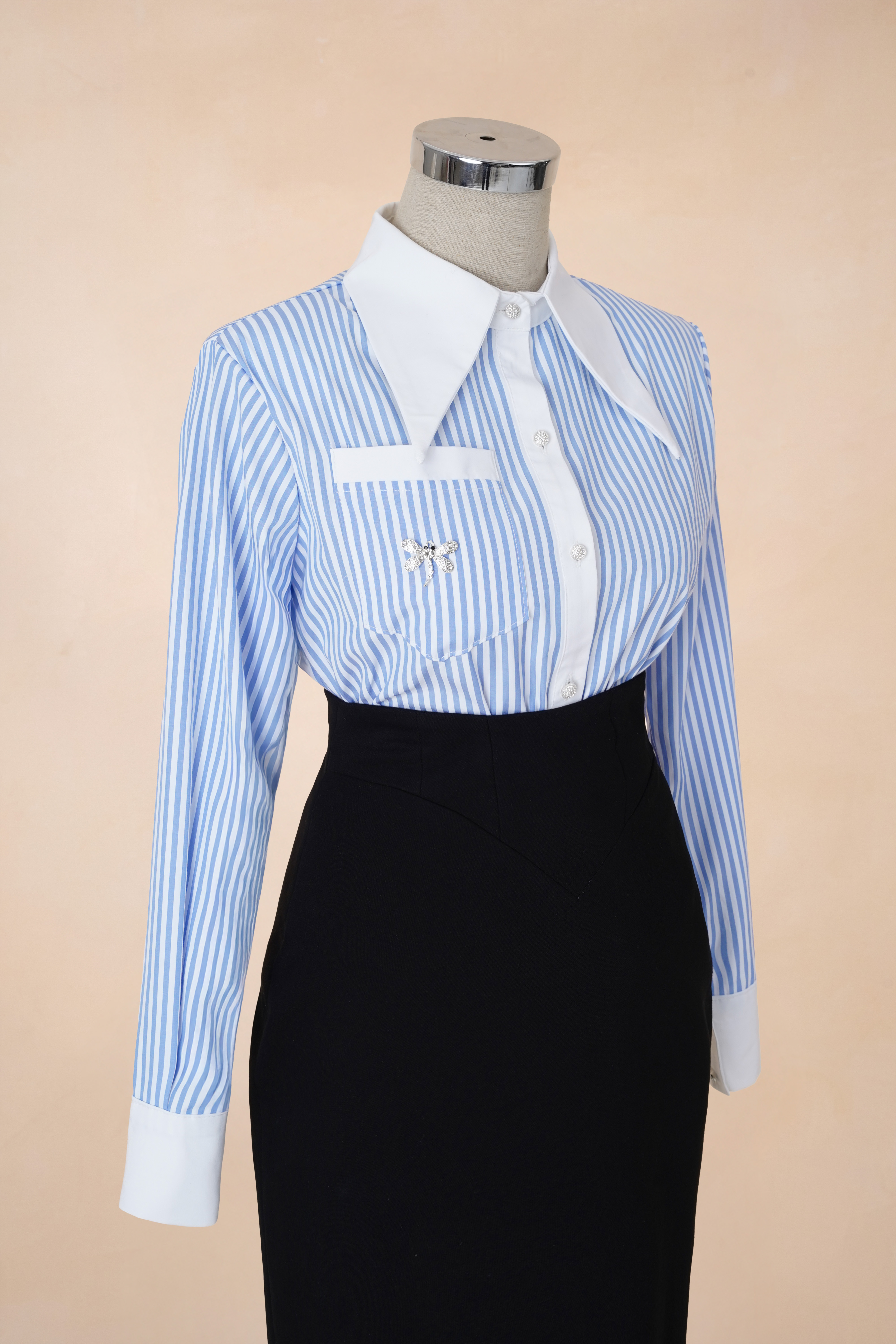 Sơ Mi Kẻ Cổ Nhọn Túi Ngực_thumbnail_2