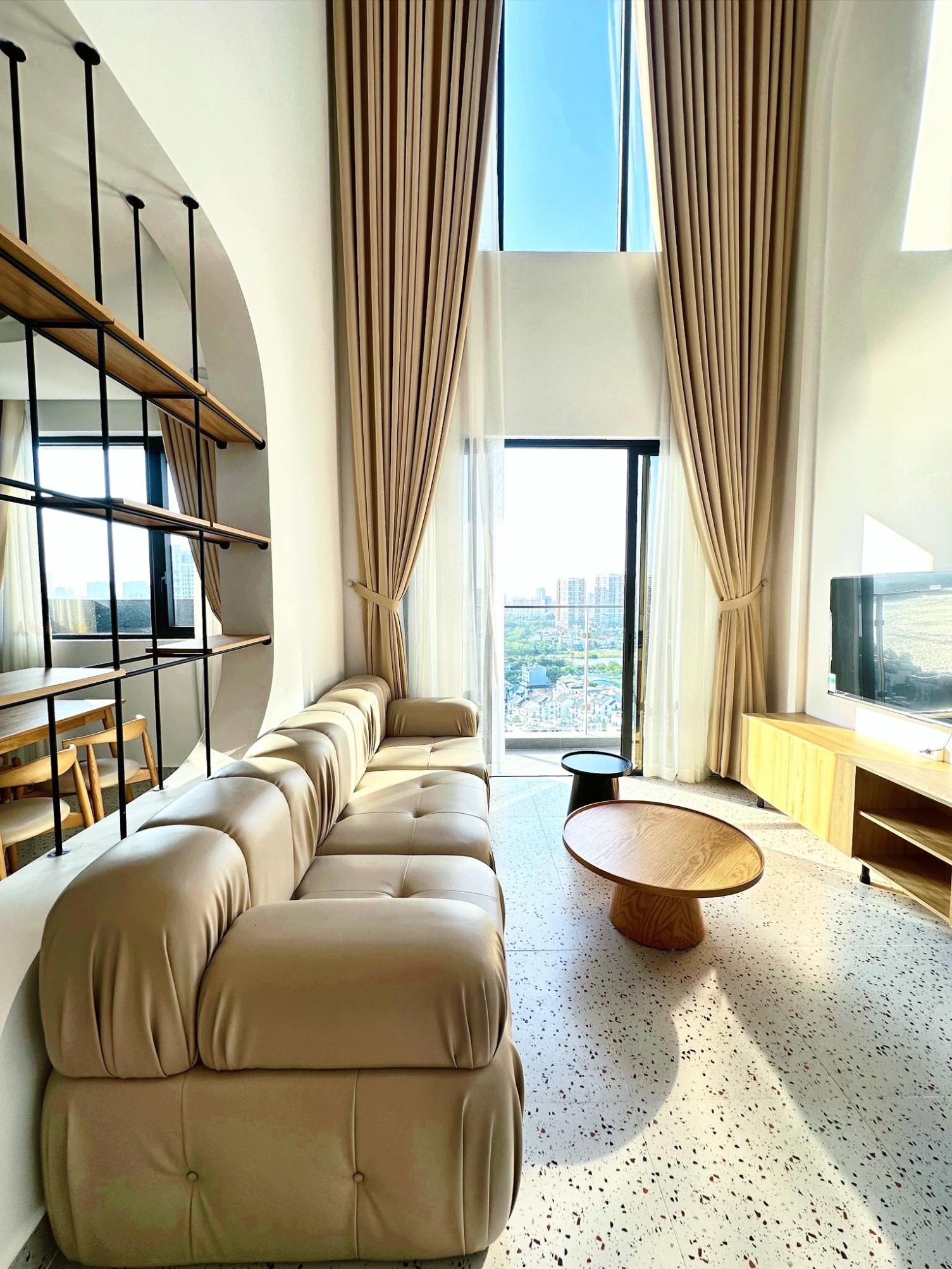 Cho thuê duplex 3 phòng ngủ One Verandah - View sông Q1, tầng 21-22 ngắm pháo hoa_thumbnail_2