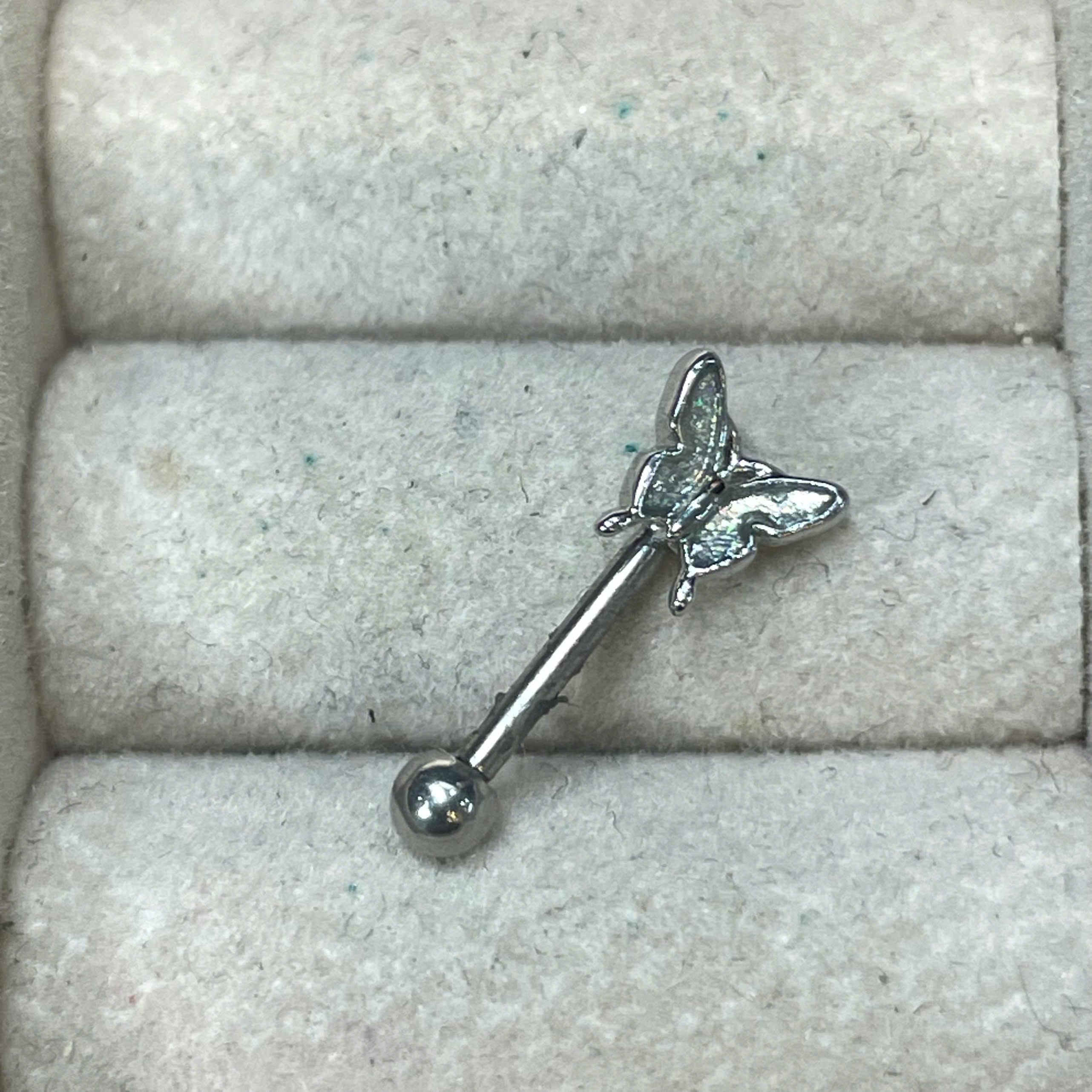 khuyên kiểu vertical con bướm trắng bạc xanh bốn cánh viền bạc_thumbnail_1