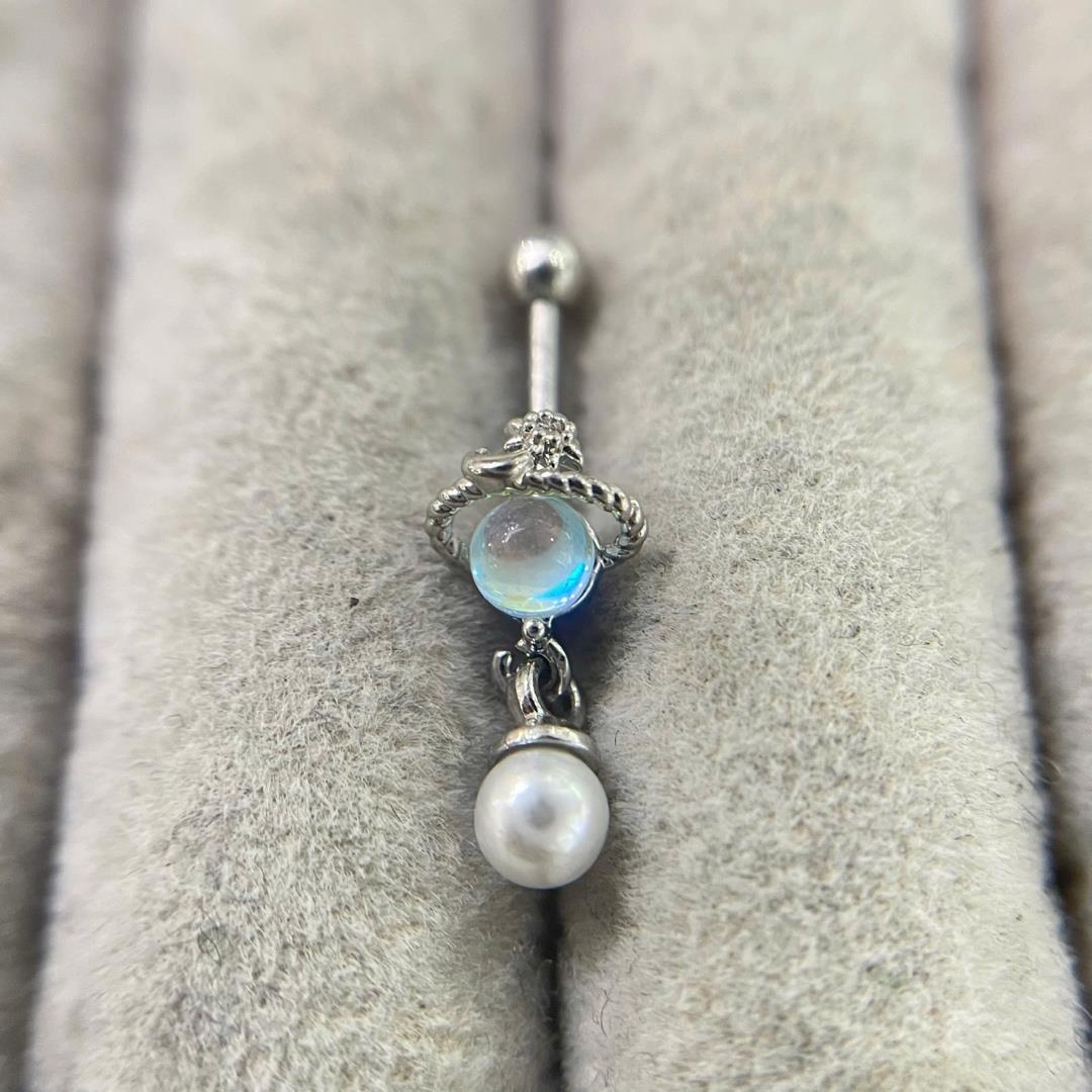 khuyên kiểu vertical vũ trụ xanh nhạt rơi ngọc trai trắng_thumbnail_2