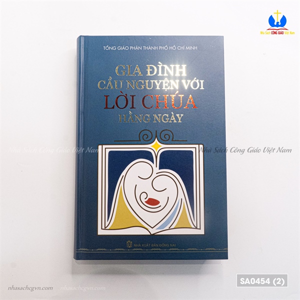 Gia đình cầu nguyện với Lời Chúa hằng ngày ✔