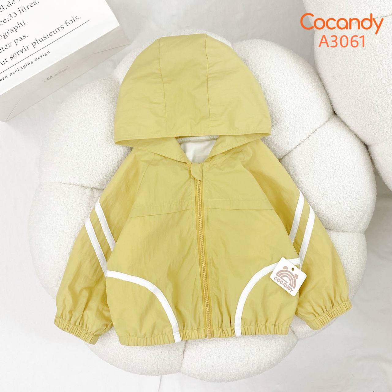 Áo khoác gió VÀNG phối dây dệt