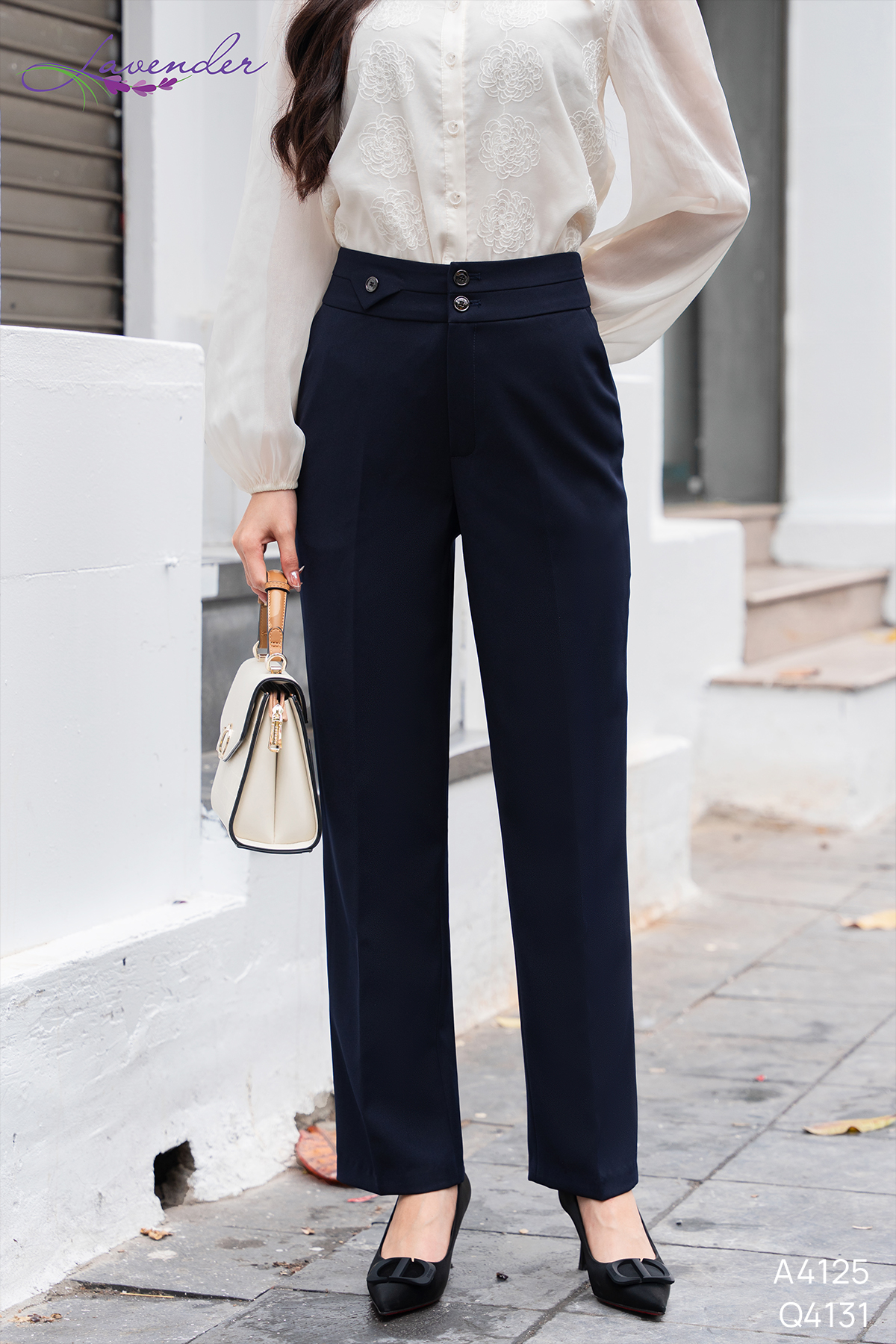 Áo sơ mi tơ kem thêu hoa cổ nhọn A4125_thumbnail_8