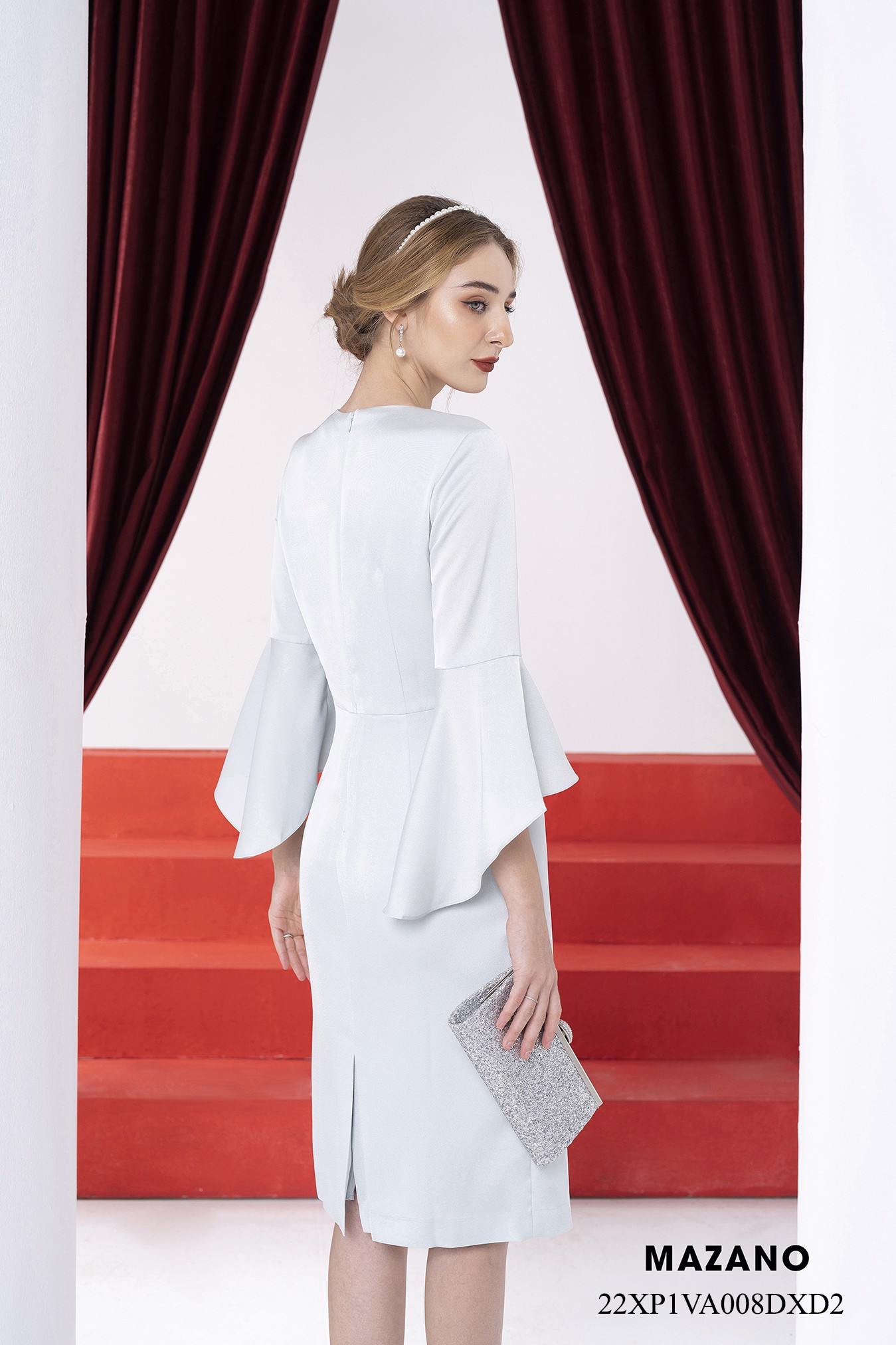 Đầm tiệc xanh nhạt đính đá thay loe mullet_thumbnail_2