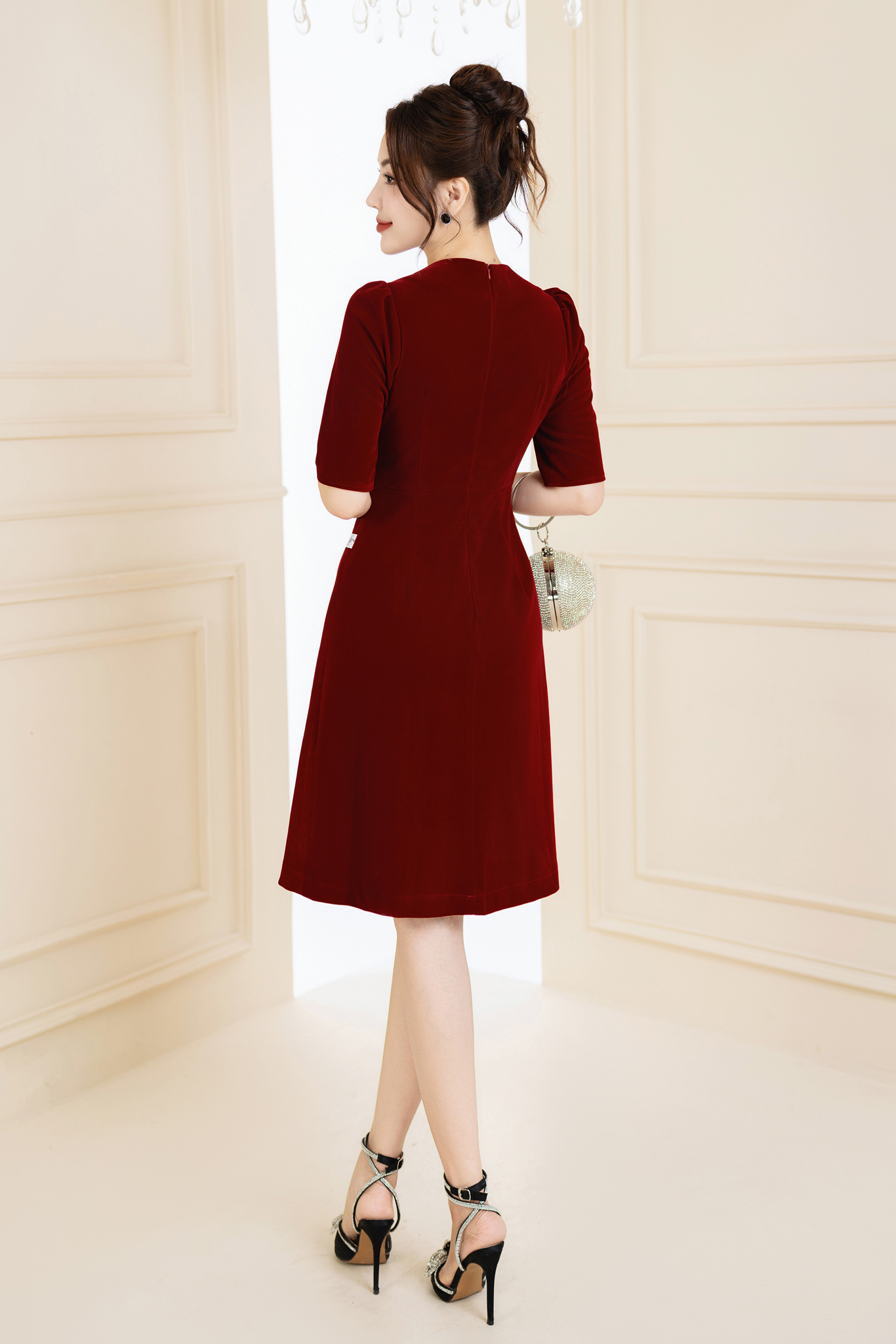 Đầm nhung phối ren đỏ đính nơ_thumbnail_1