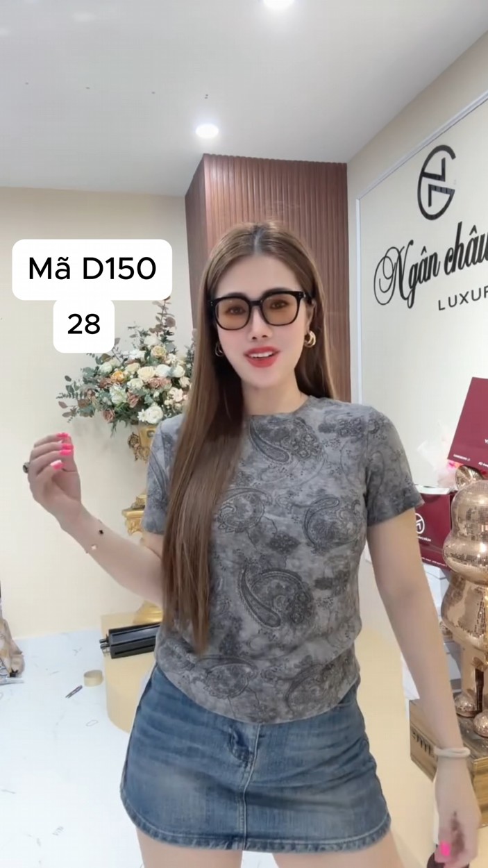D150 Áo thun hoa văn 2 màu