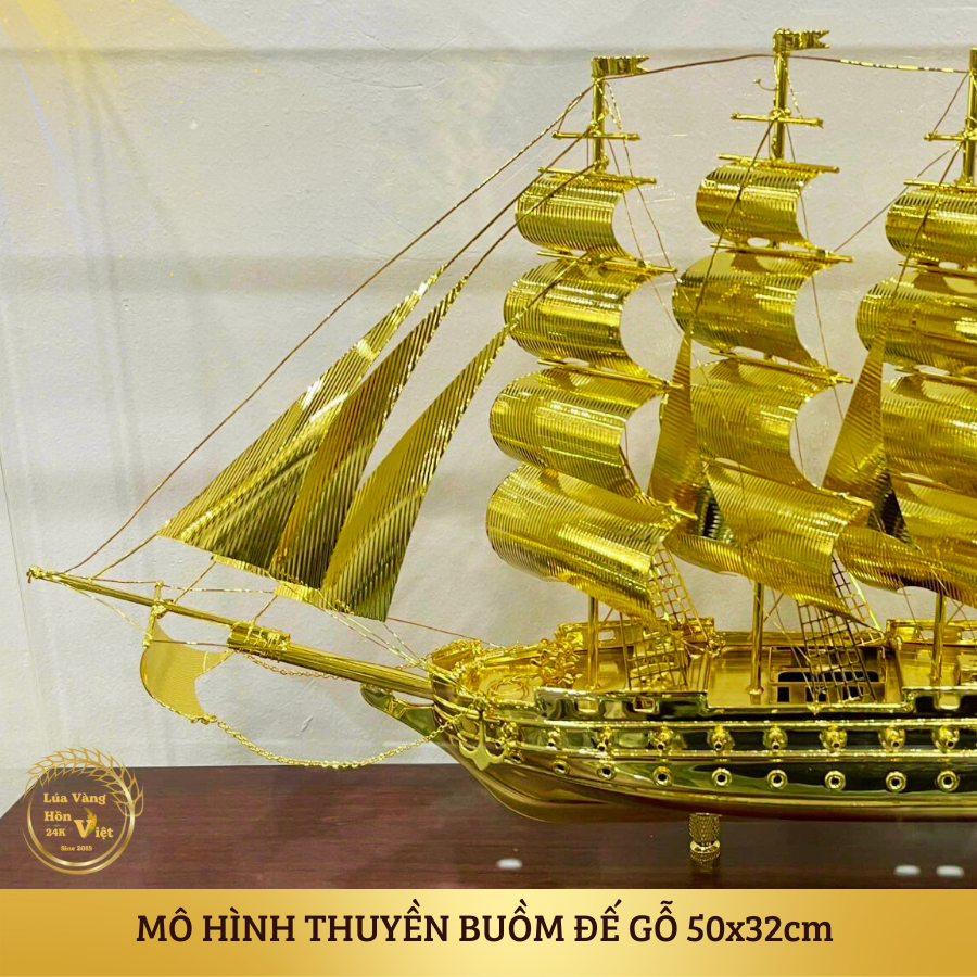 THUYỀN BUỒM ĐẾ GỖ 50x32cm_thumbnail_0
