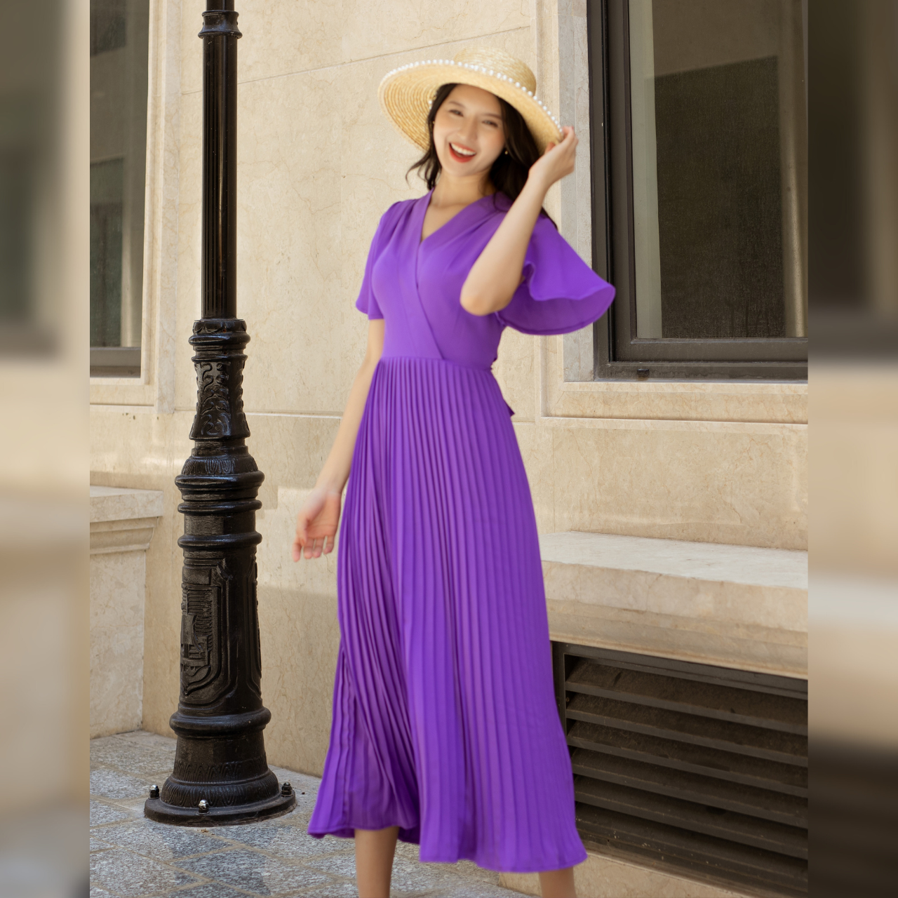 Váy xòe xếp ly cổ V tay cánh tiên_thumbnail_15