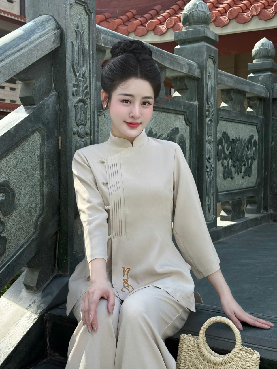 PP344 TINH NHI đồ lam thêu chữ Ngộ_thumbnail_3