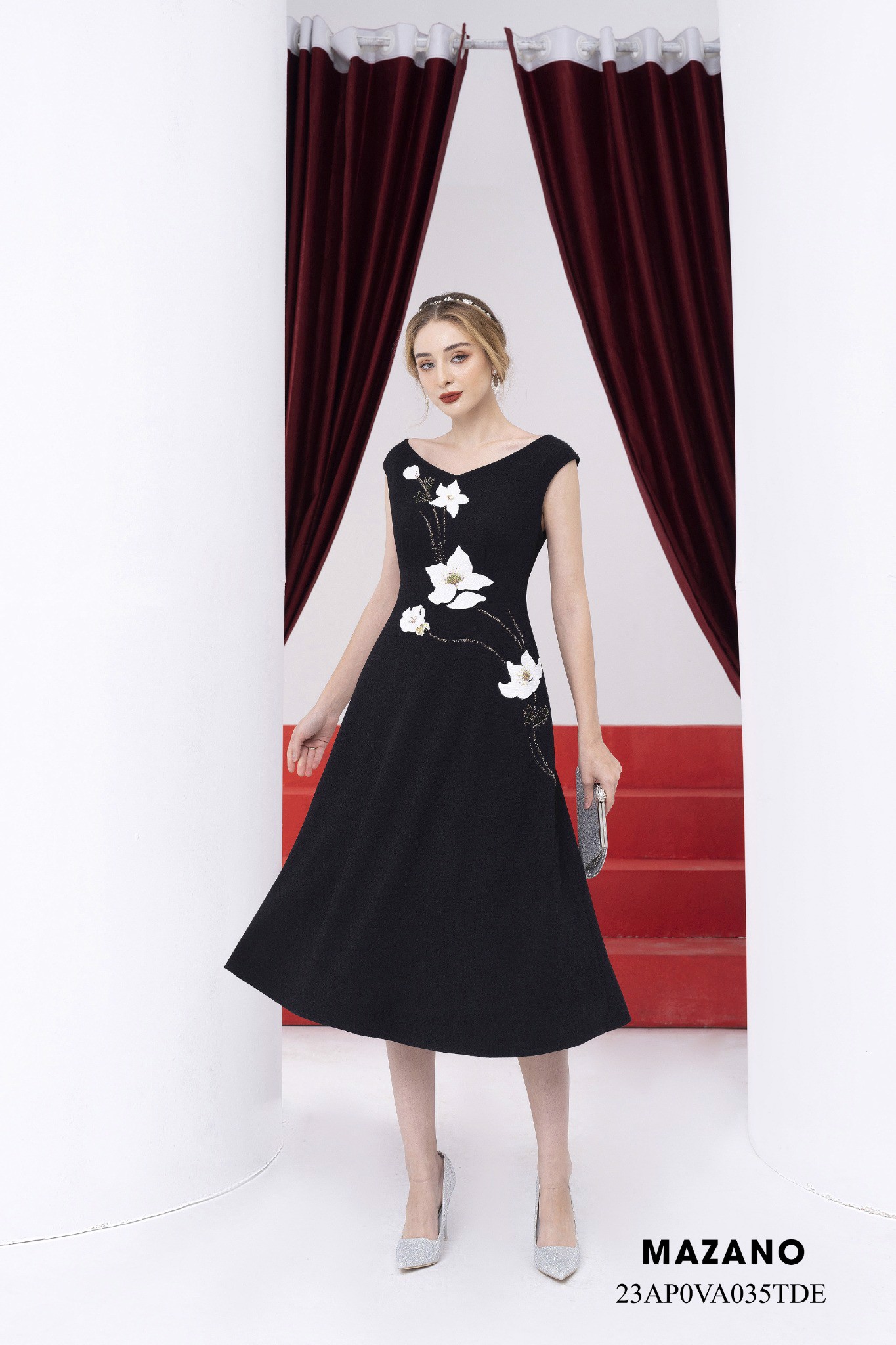 Đầm tiệc đen hoa thủy tiên đắp nổi cao cấp_thumbnail_2