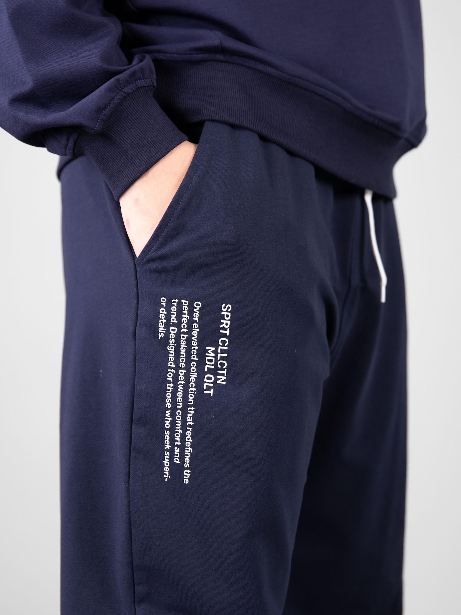 Quần nỉ bé trai màu xanh đen chun gấu_thumbnail_3