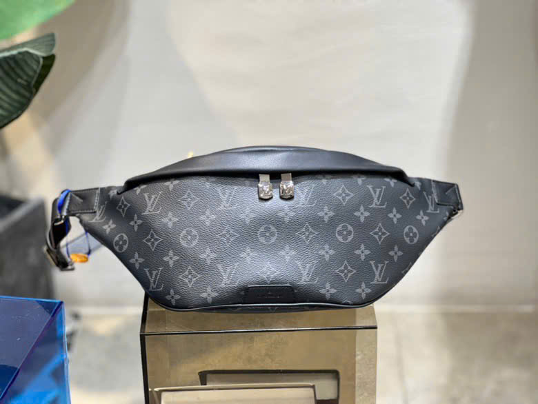 Túi đeo hông Louis Vuitton Bumbag Monogram_thumbnail_2