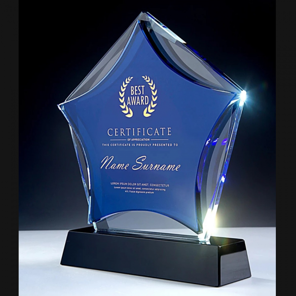 Cúp pha lê ngôi sao 2 lớp đế đen, 2 mặt trong in màu theo yêu cầu.