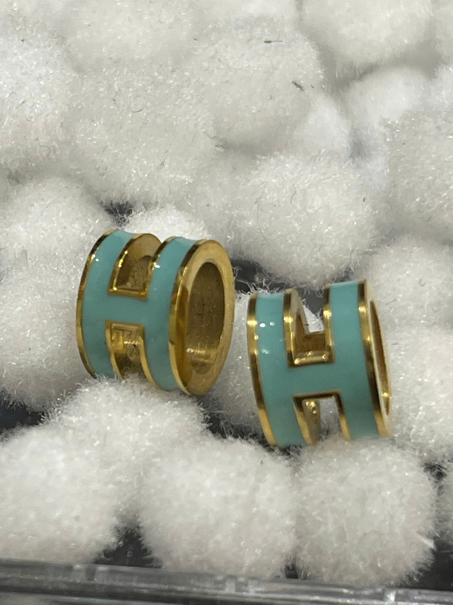 khuyên kiểu cặp vàng chữ H xanh mint