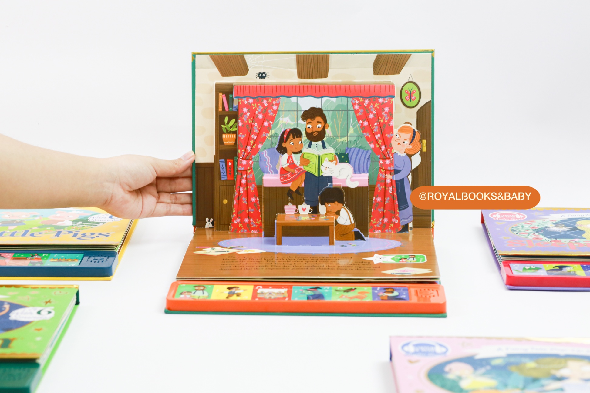 FAIRYTALES POP-UP SOUND BOOK: HANSEL & GRETEL (North Parade)_thumbnail_3